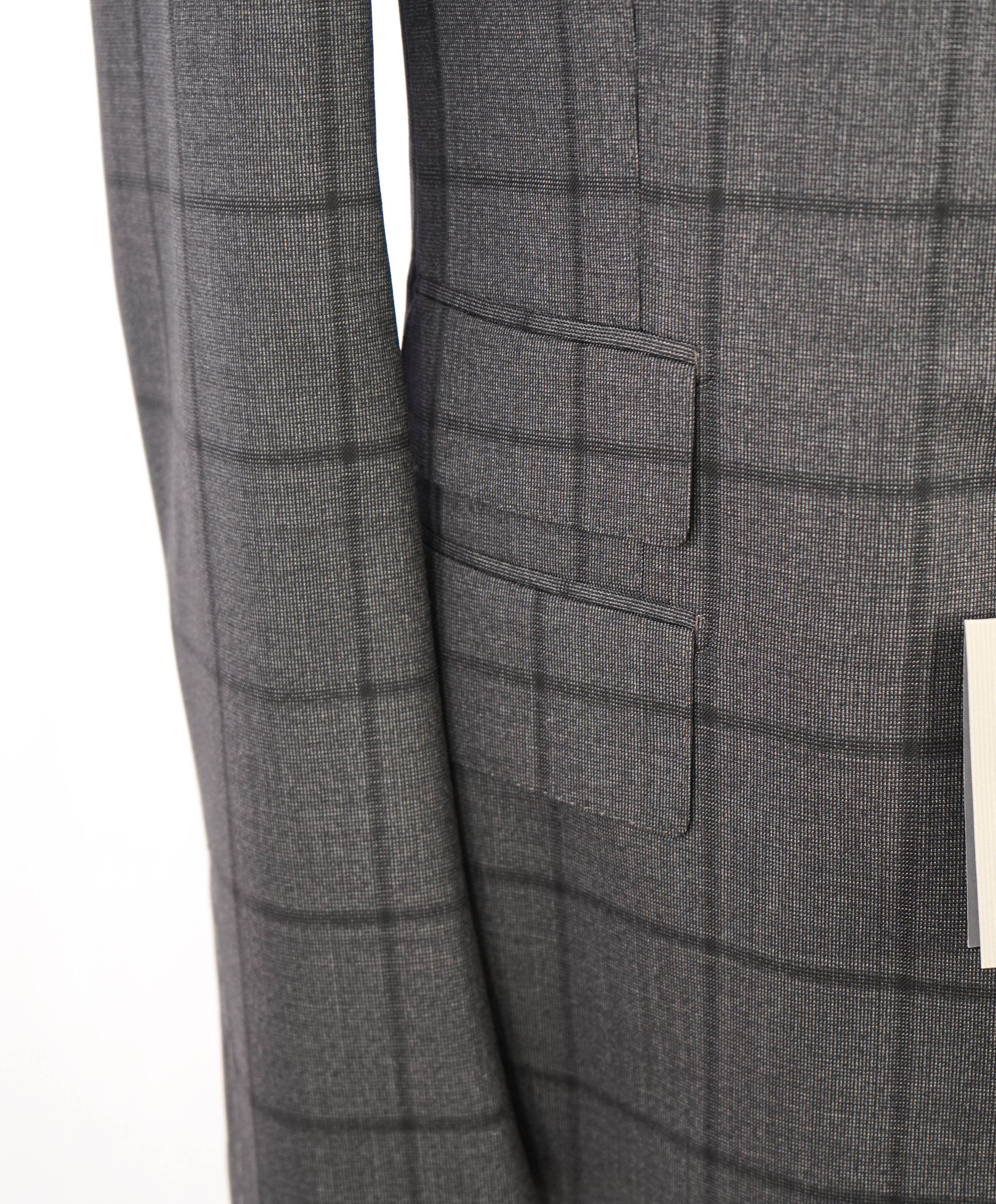 $5,970 TOM FORD - 2-Piece "SHELTON" Gray PEAK LAPEL Side Tab Suit - 42L (52EU)