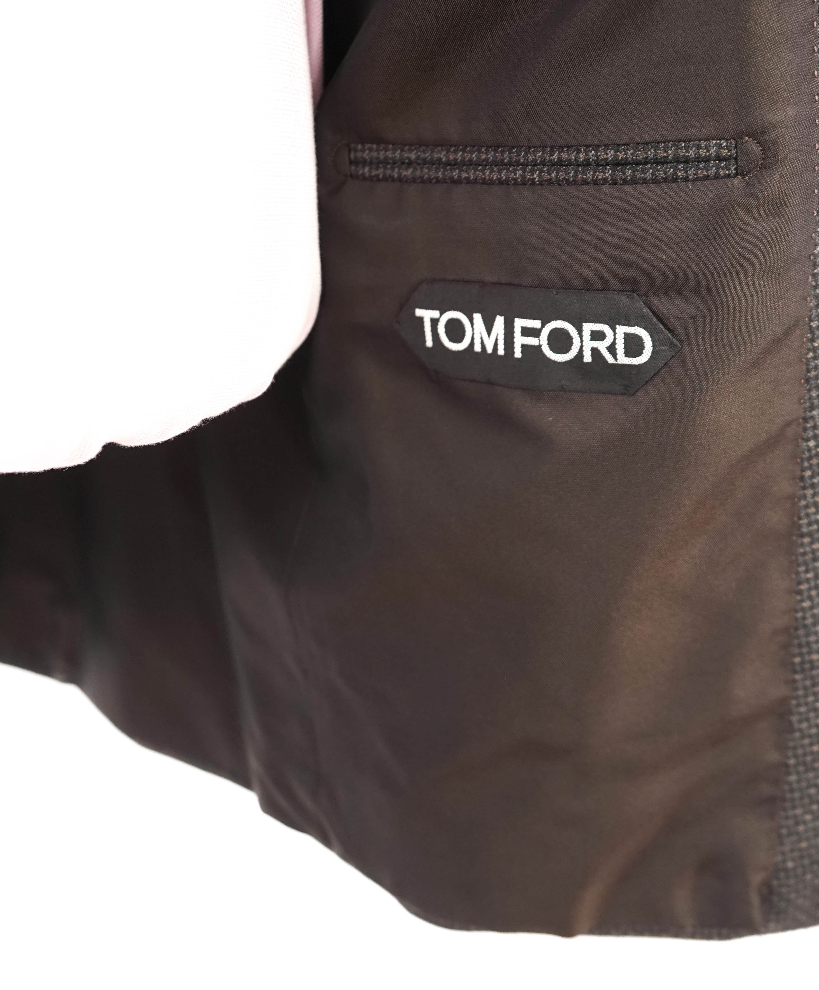 $5,970 TOM FORD - 2-Piece "SHELTON" WIDE NOTCH LAPEL Brown Check Suit - 42L (52EU)