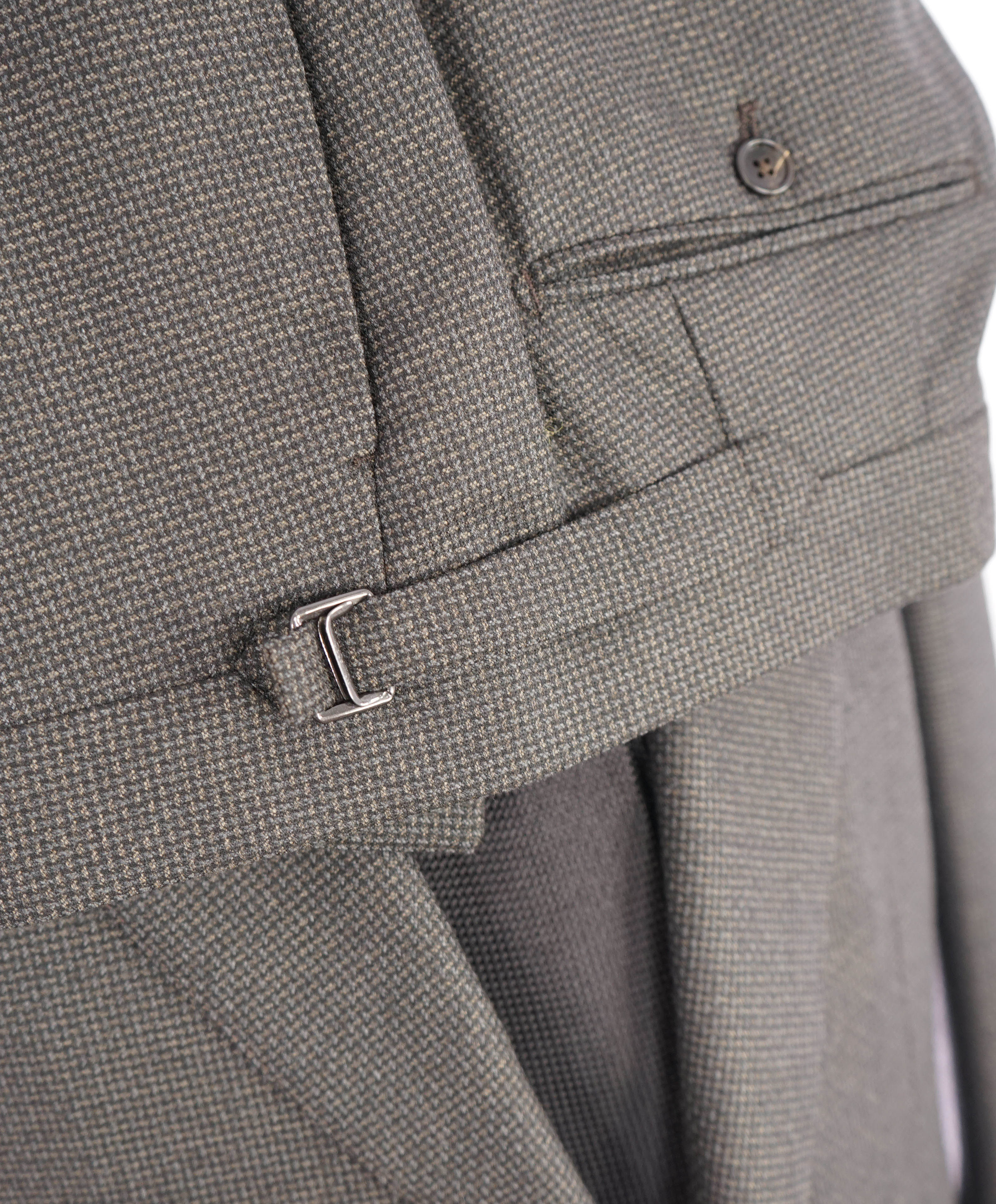 $5,970 TOM FORD - 2-Piece "SHELTON" WIDE NOTCH LAPEL Brown Check Suit - 42L (52EU)