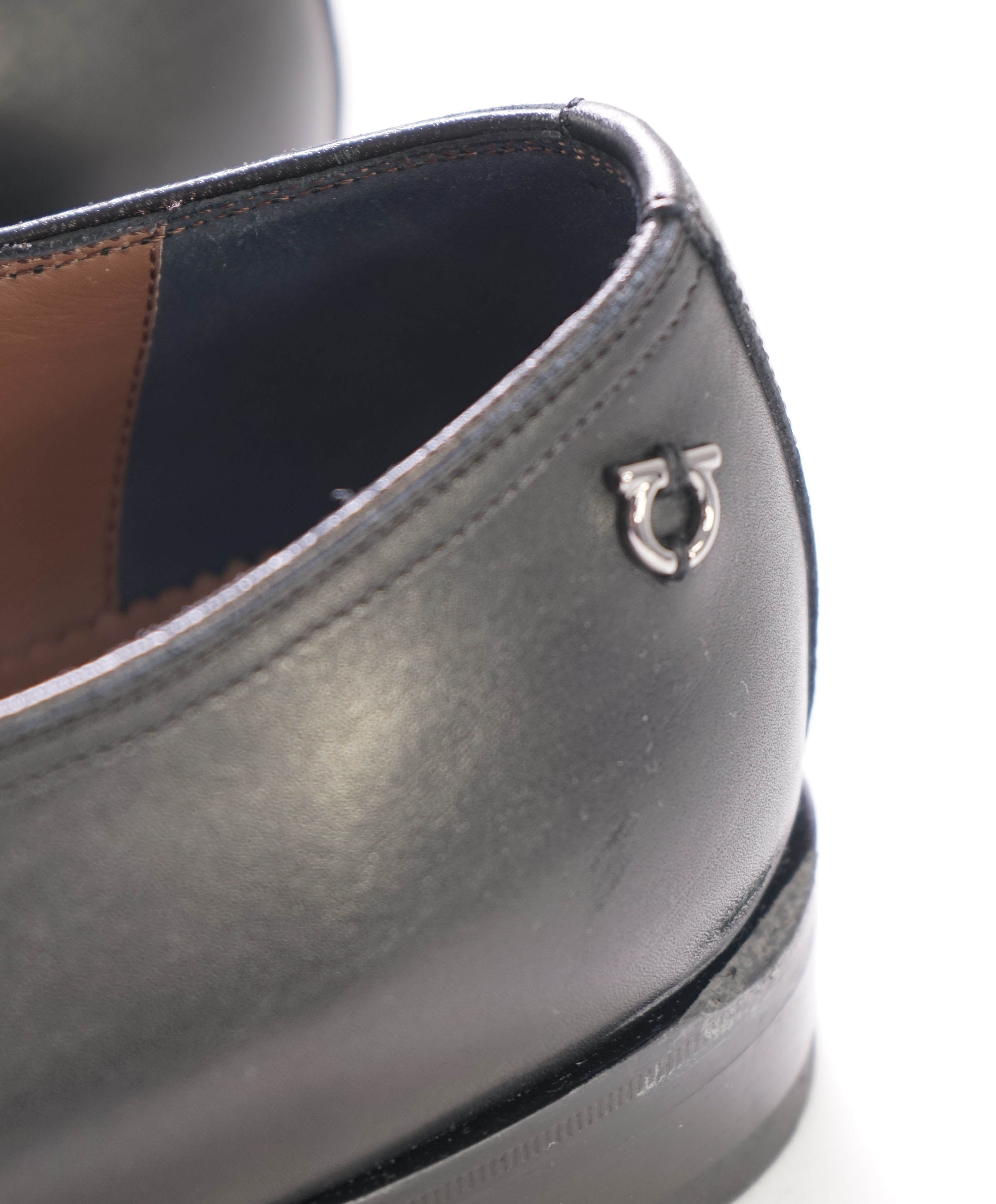 $895 SALVATORE FERRAGAMO - "PERSHORE" Logo Black Lace-Up Oxford - 10