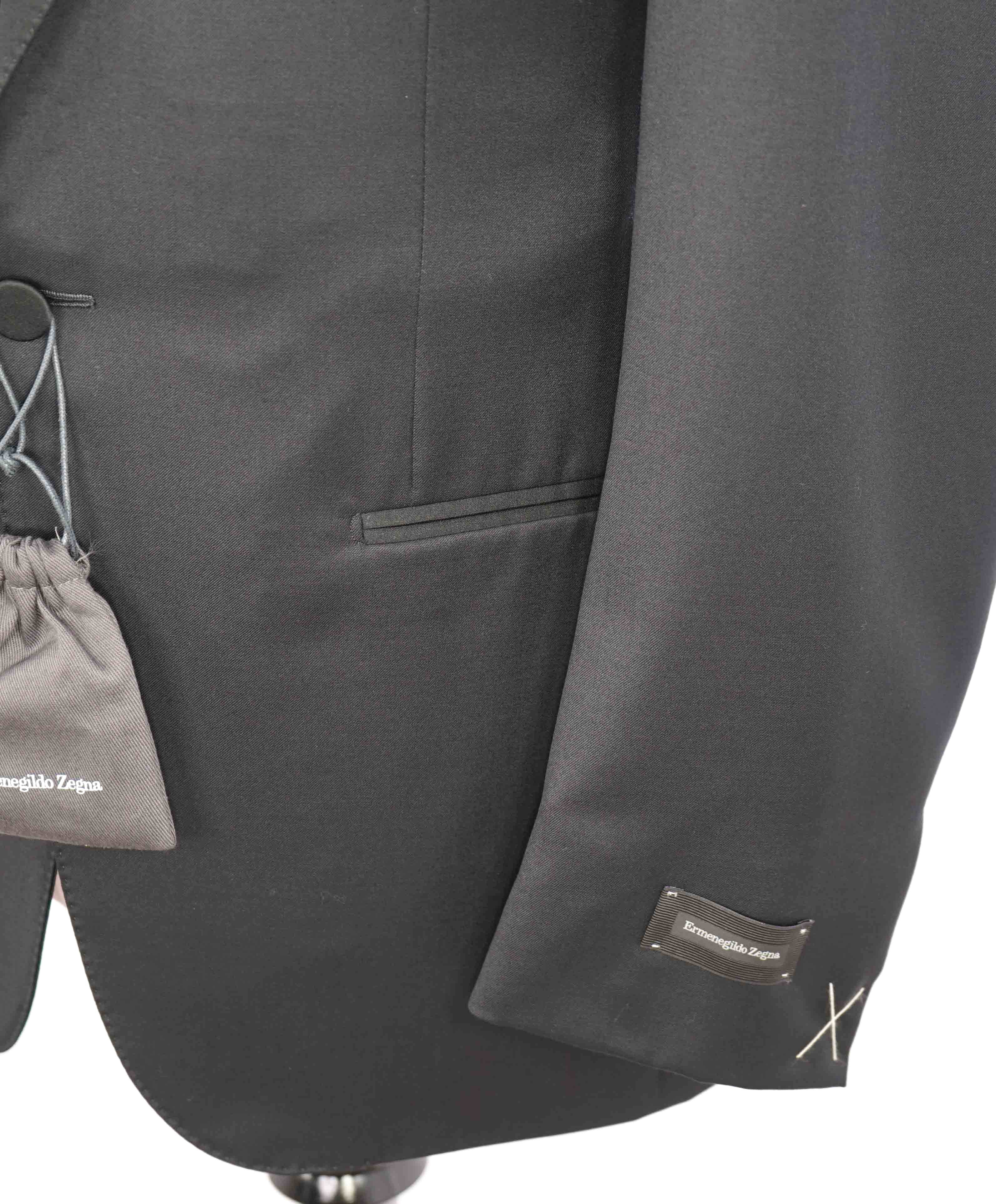 $3,995 ERMENEGILDO ZEGNA -"MICRONSPHERE MILA" PEAK LAPEL Tuxedo - 38R