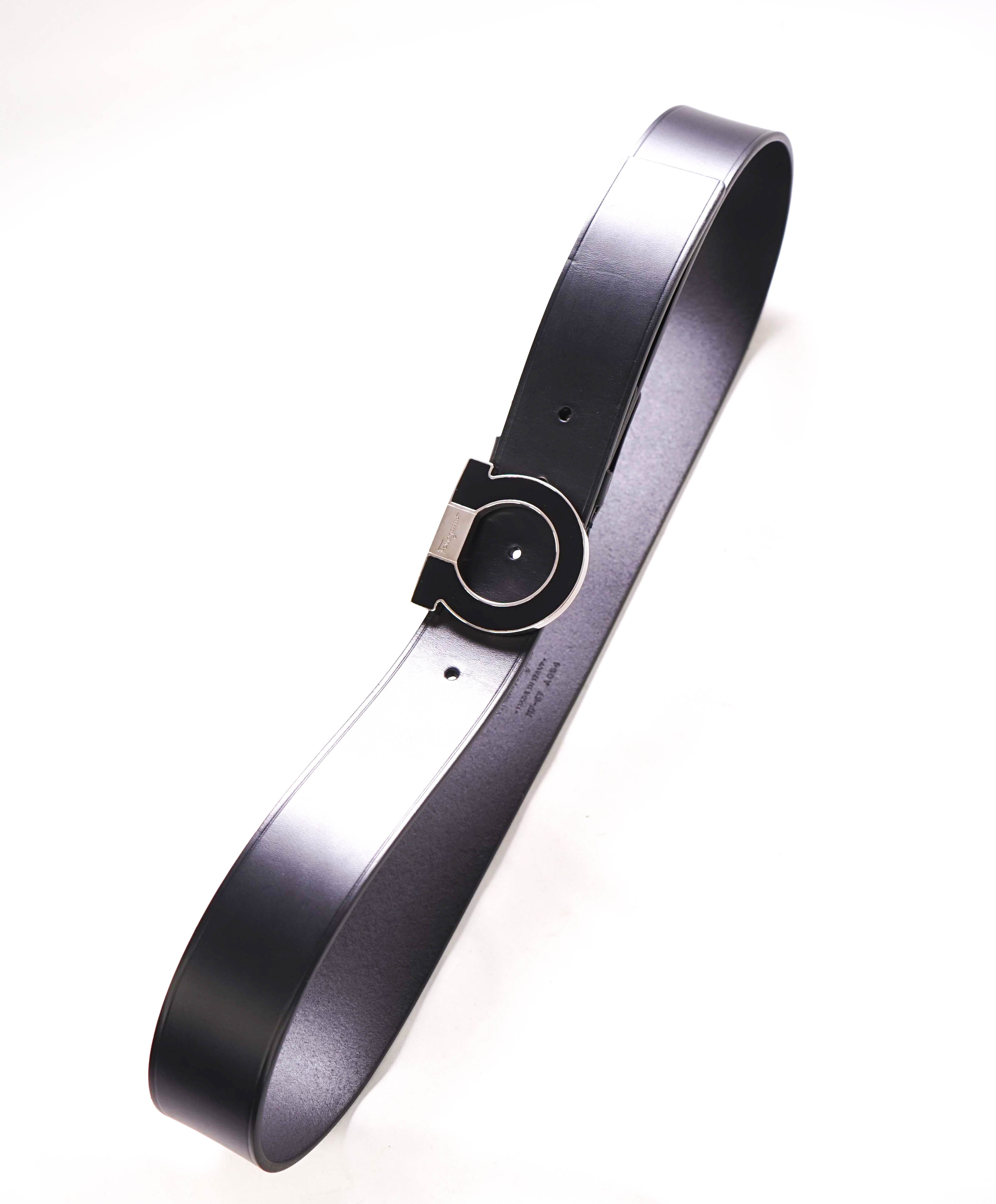 $530 SALVATORE FERRAGAMO - Black On Black Gancio Gancini Leather Belt - 38W