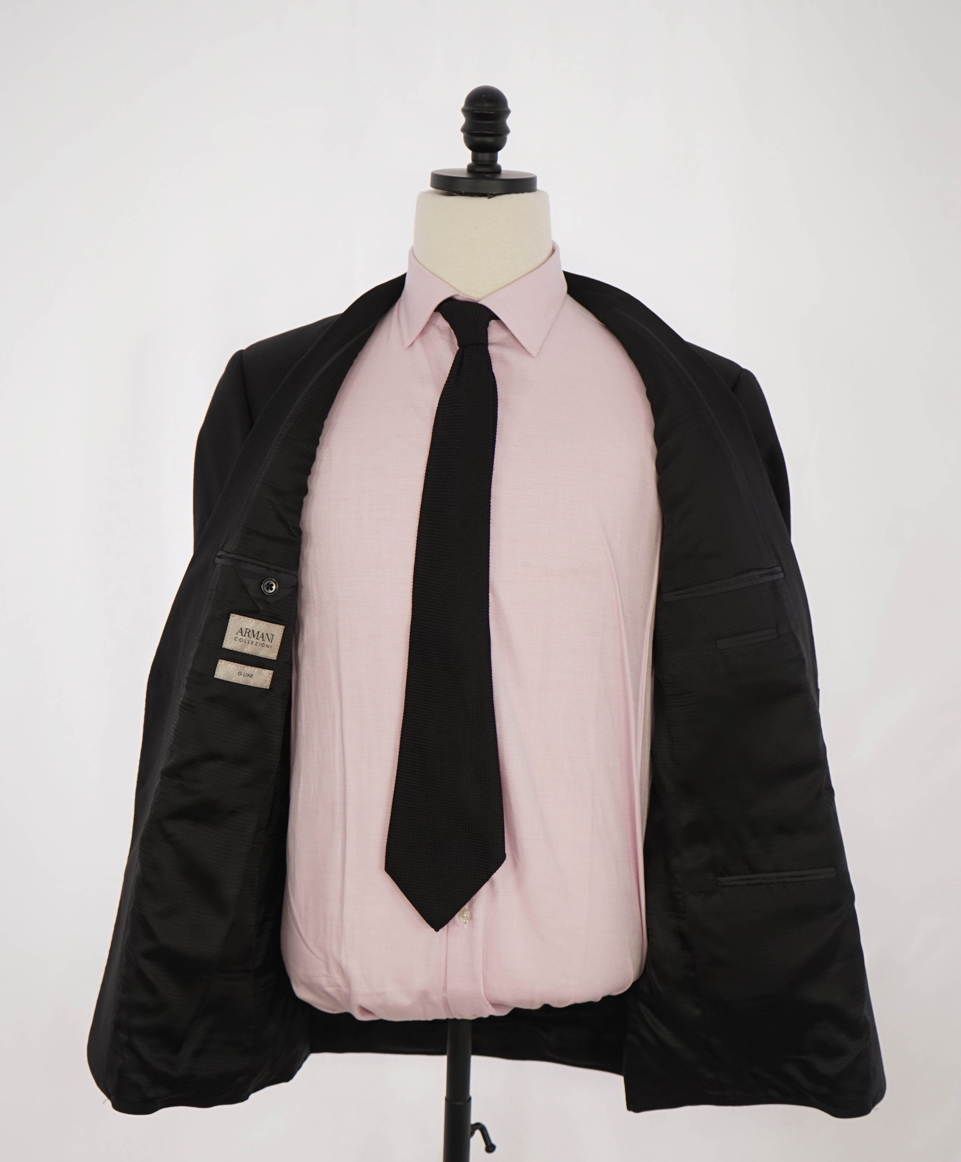 ARMANI COLLEZIONI - "G Line" Modern Solid Black Notch Lapel Suit - 40R