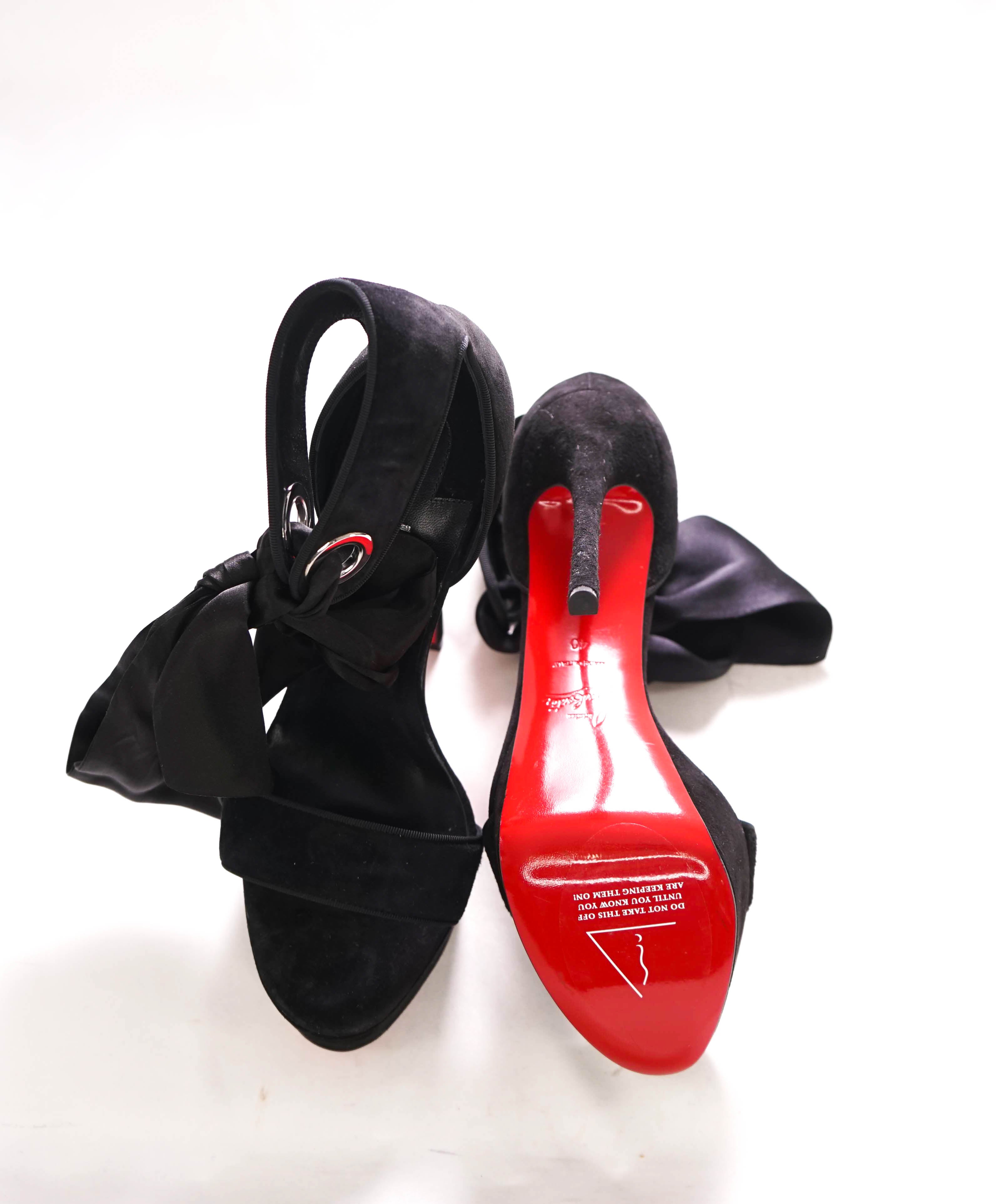 $1,495 CHRISTIAN LOUBOUTIN - "Torrida" Silk Bow Suede Platform Sandals - 40