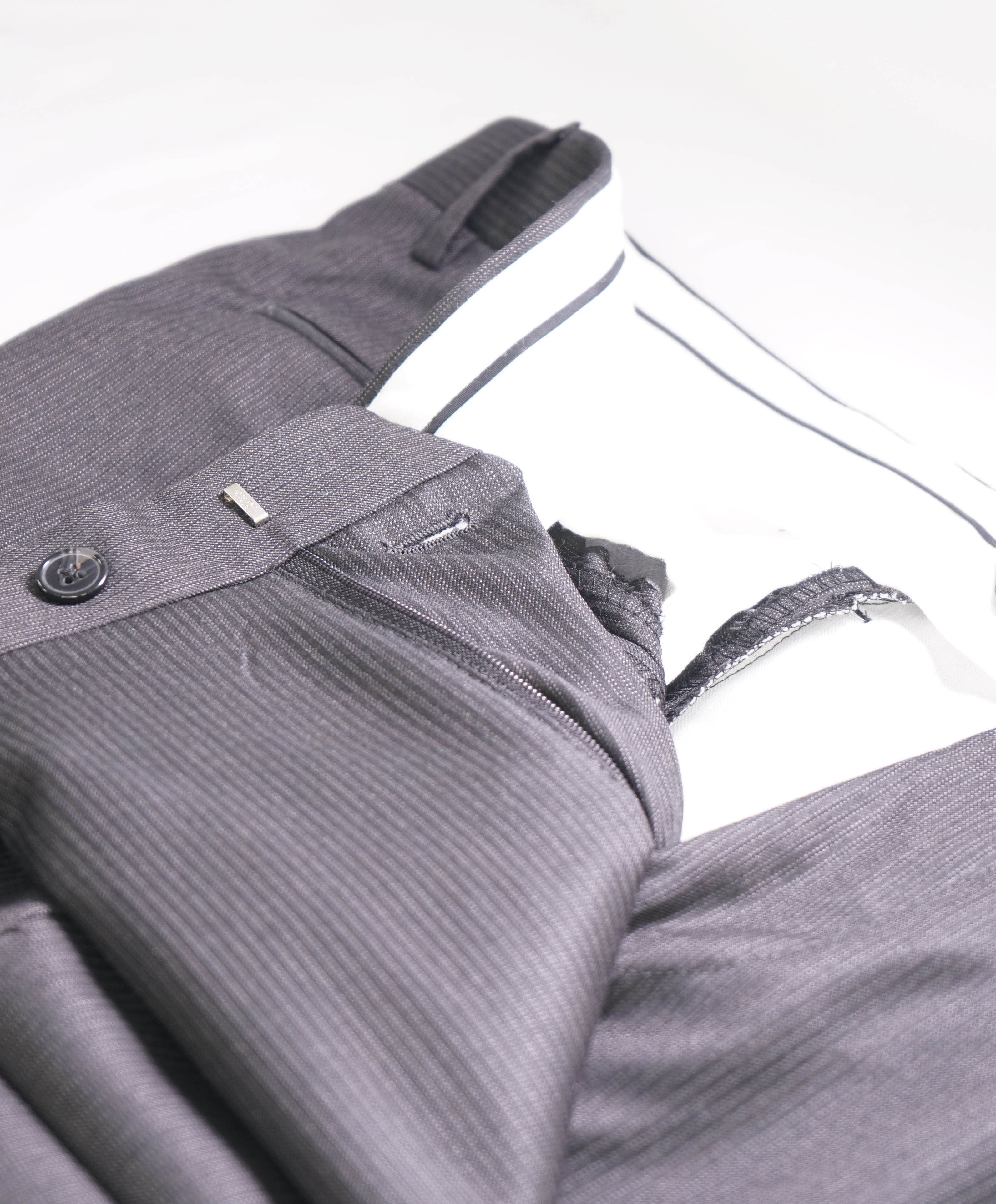 SAKS FIFTH AVE - Super 100's Gray Textured Flat Front Dress Pants - 33W