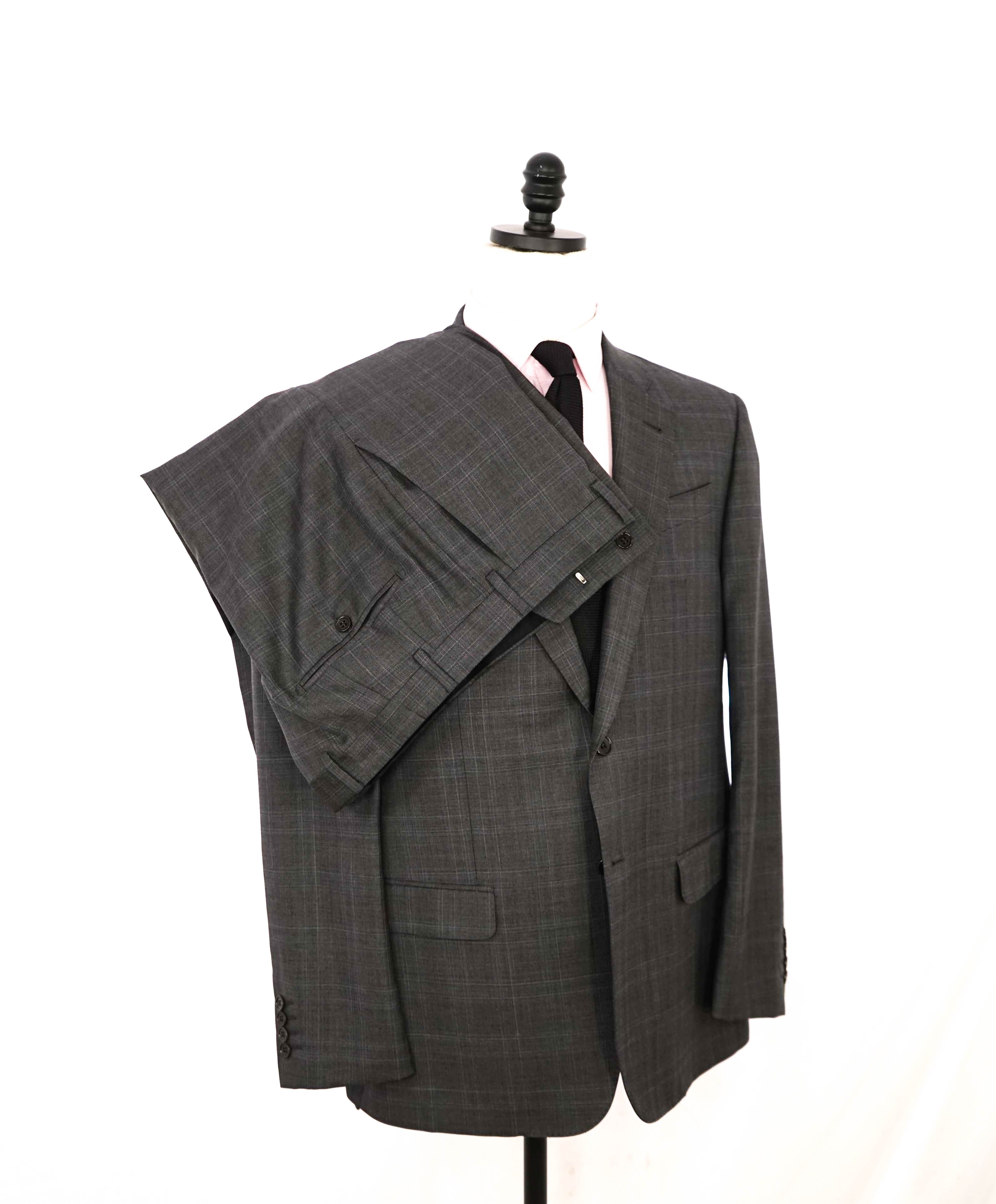 $2,000 ARMANI COLLEZIONI - Gray Check Plaid Notch Lapel Suit - 44R