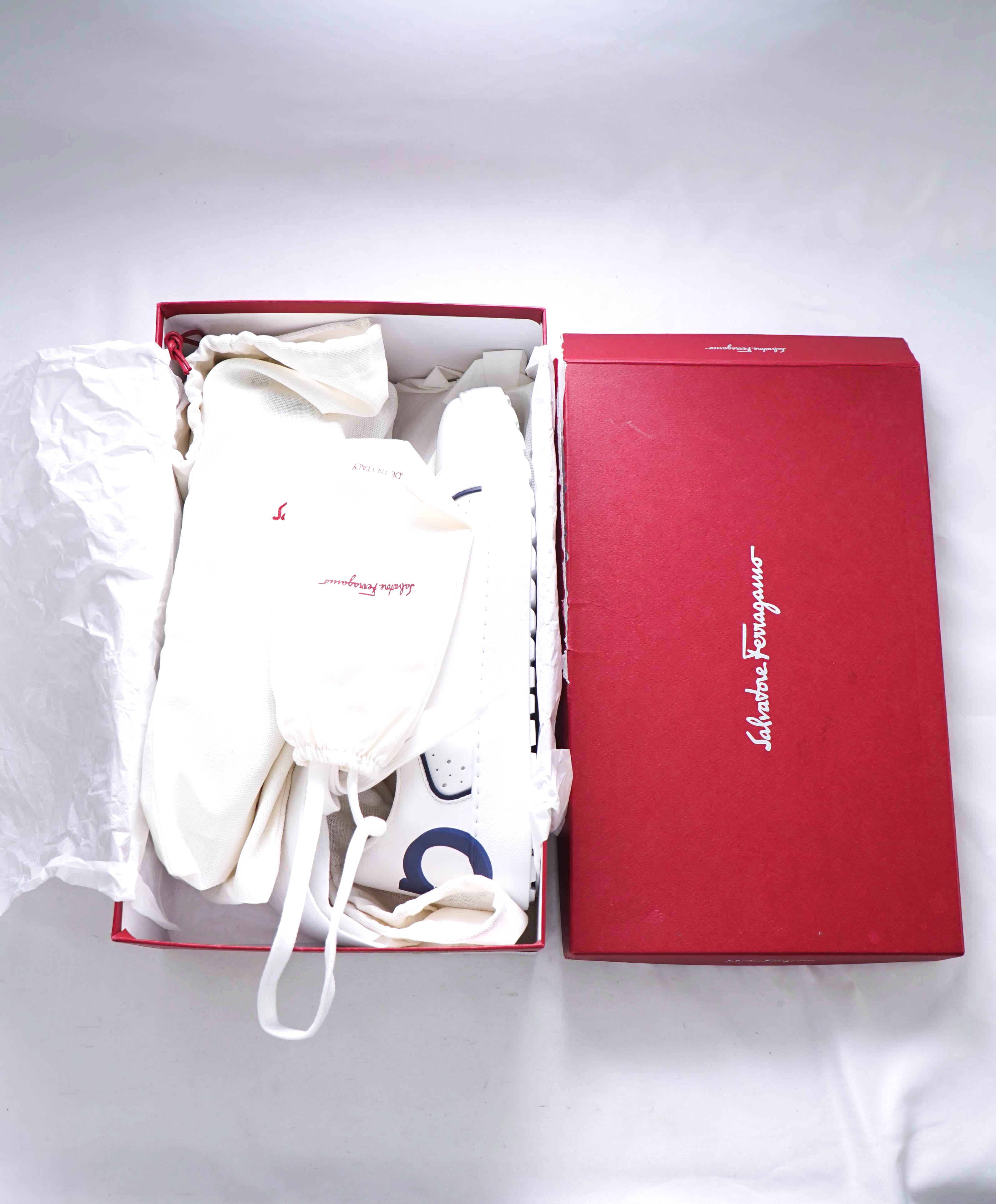 $750 SALVATORE FERRAGAMO - *MANHATTAN* Blue/White Leather Sneaker - 8 M US