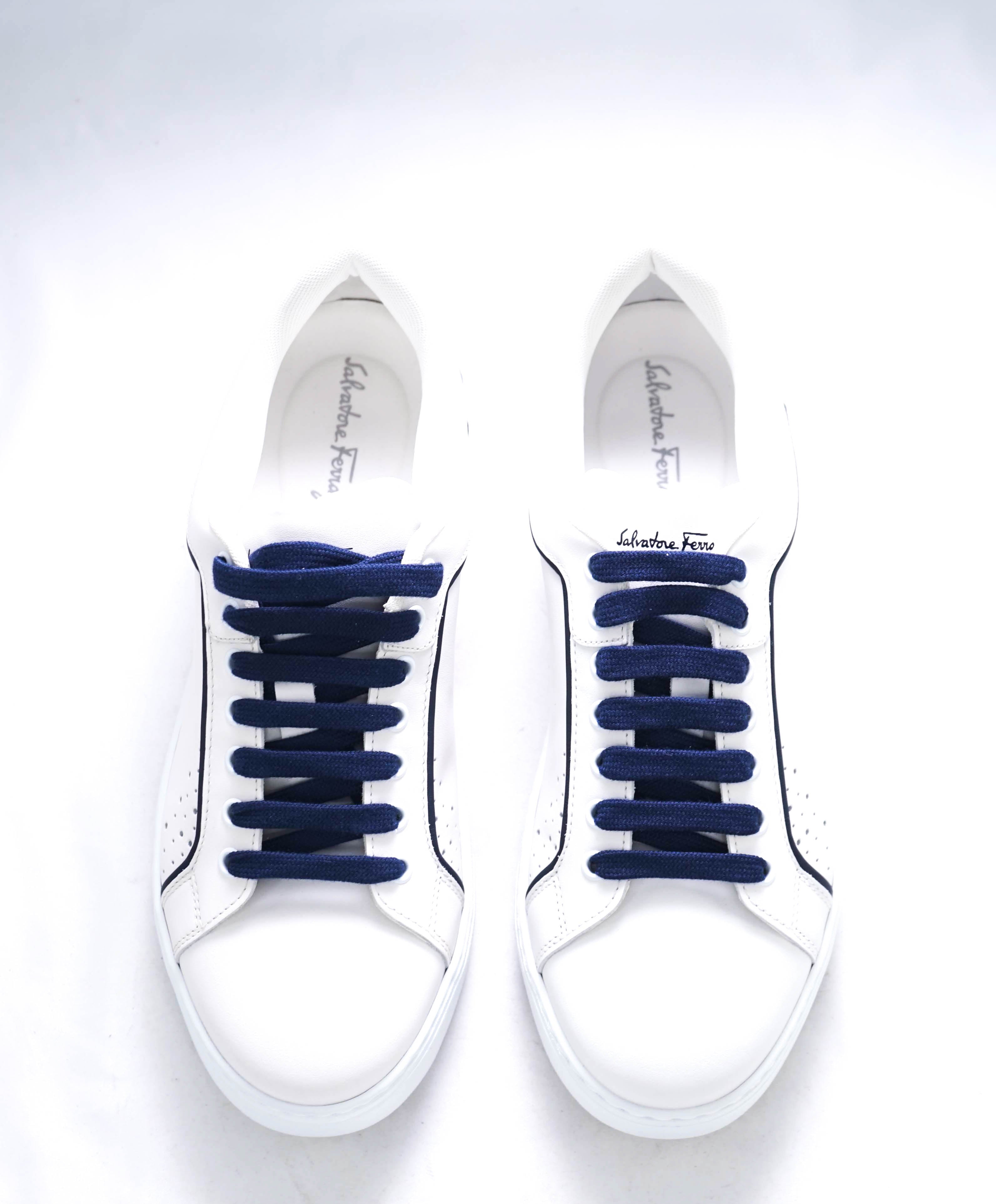 $750 SALVATORE FERRAGAMO - *MANHATTAN* Blue/White Leather Sneaker - 8 M US