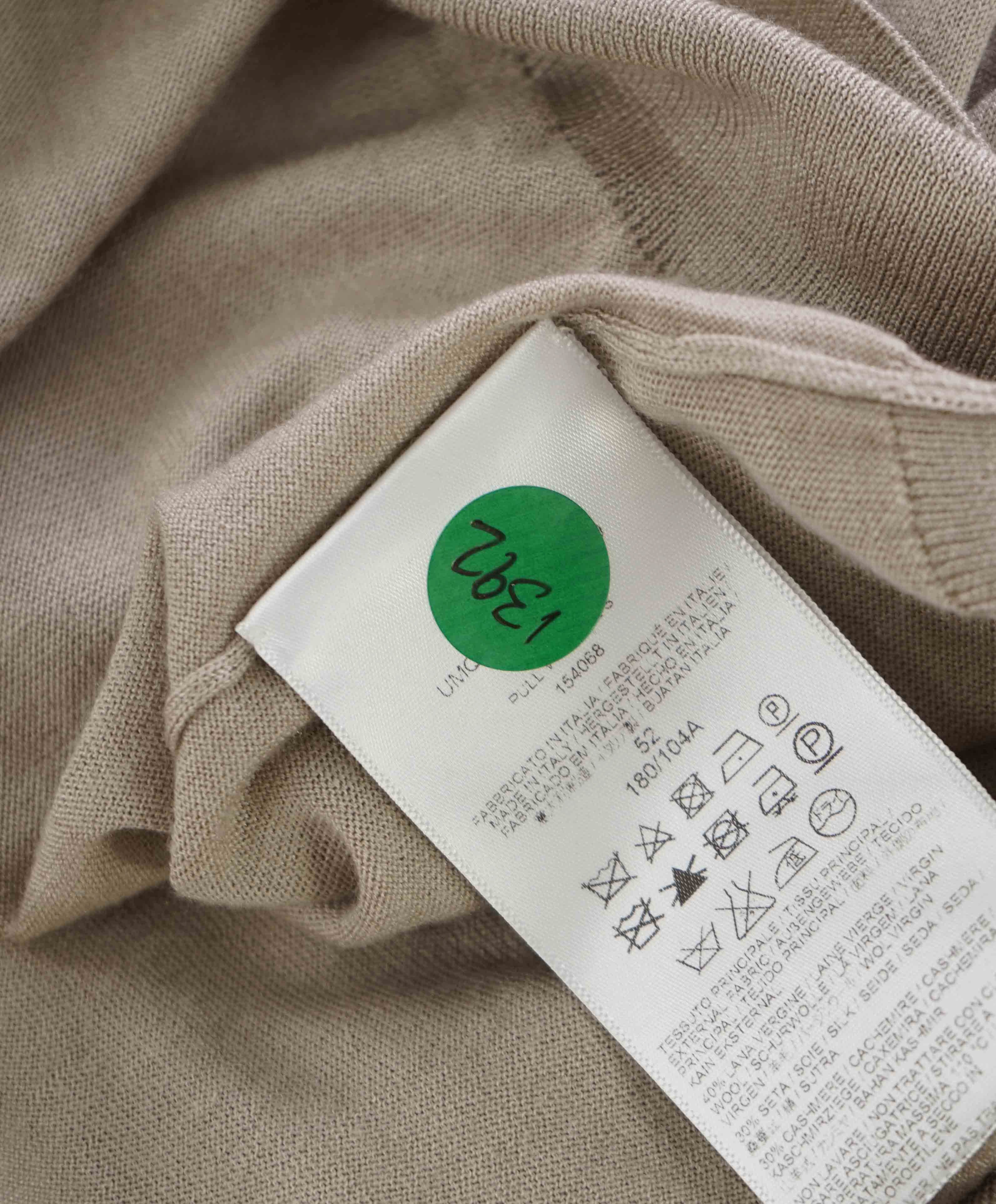 $1,395 BRIONI -WOOL/SILK/CASHMERE Beige V-Neck Pullover Sweater- 42 (52EU)