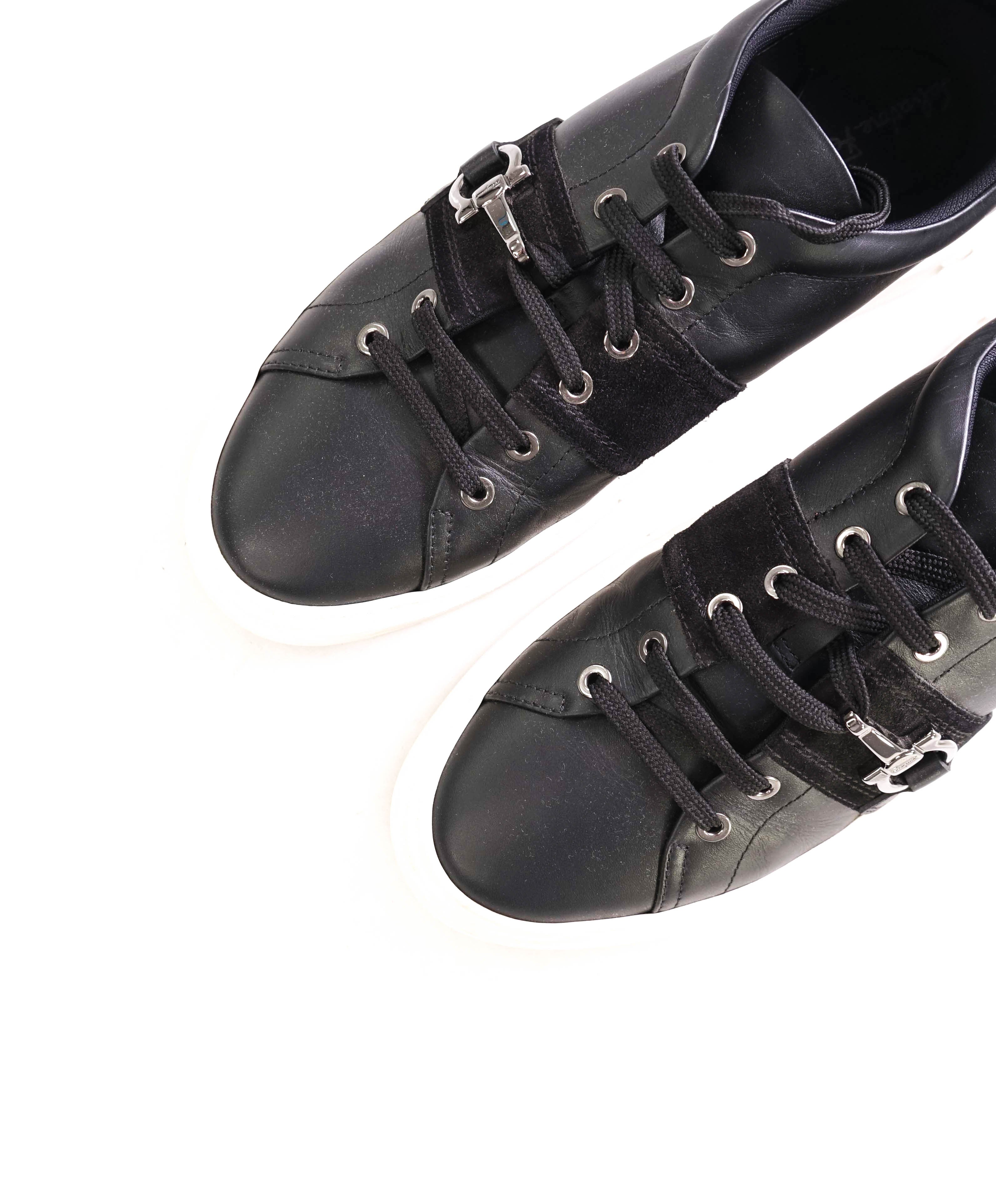 $750 SALVATORE FERRAGAMO - "SULTAN" *GANCINI* Black Sneaker - 7 M US