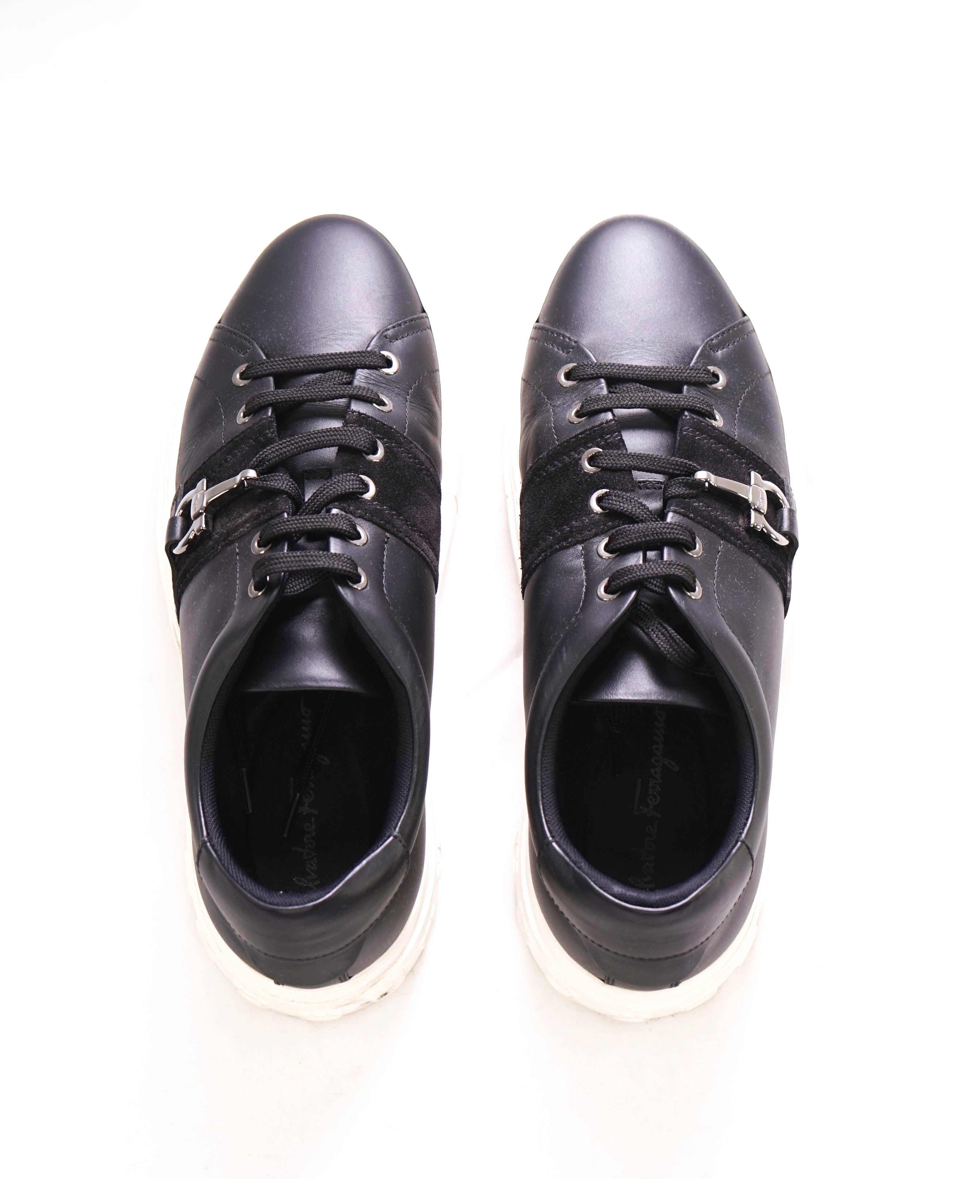 $750 SALVATORE FERRAGAMO - "SULTAN" *GANCINI* Black Sneaker - 7 M US