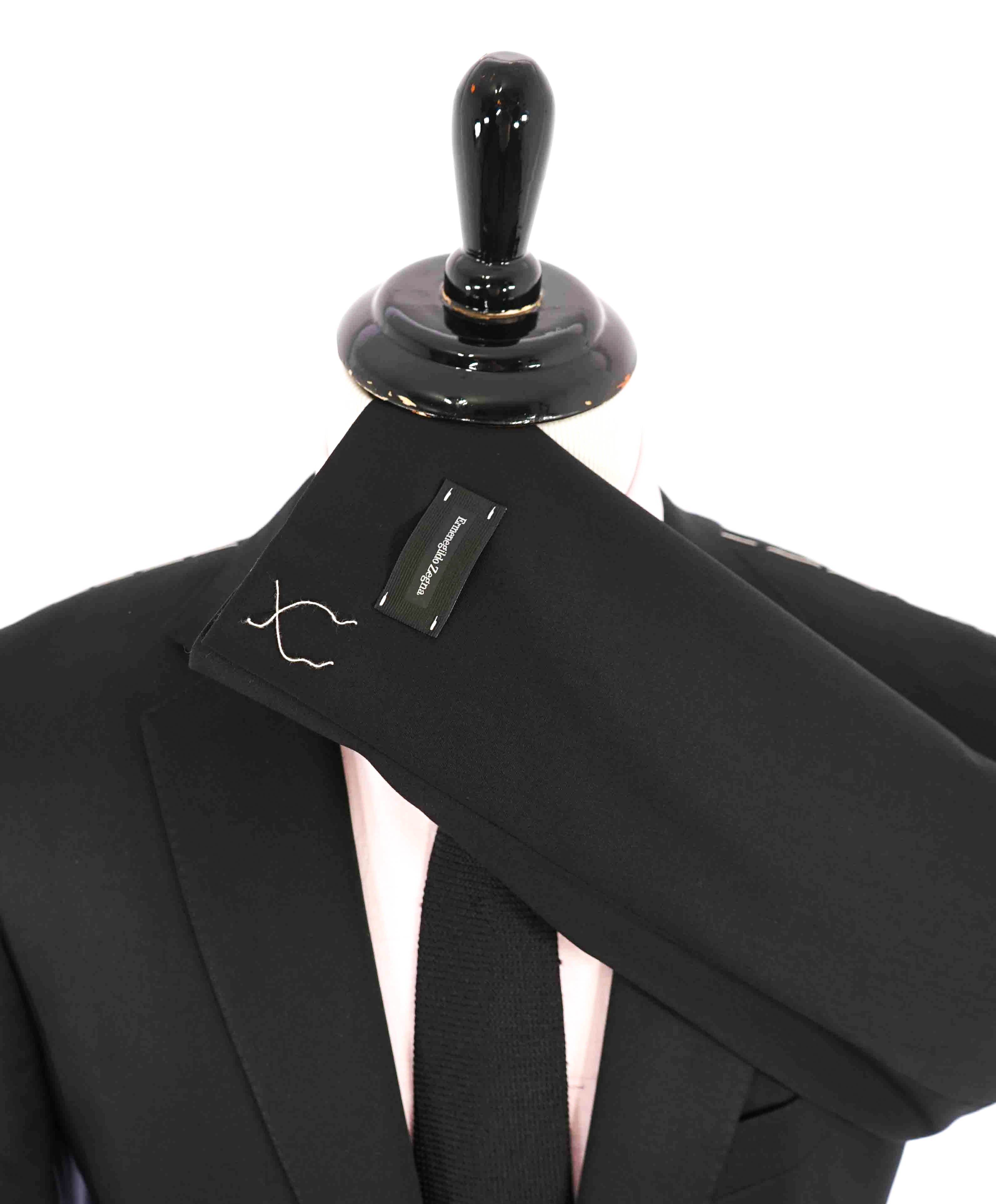 $3,995 ERMENEGILDO ZEGNA-"MULTISEASON" Notch Lapel Black Tuxedo- 44R