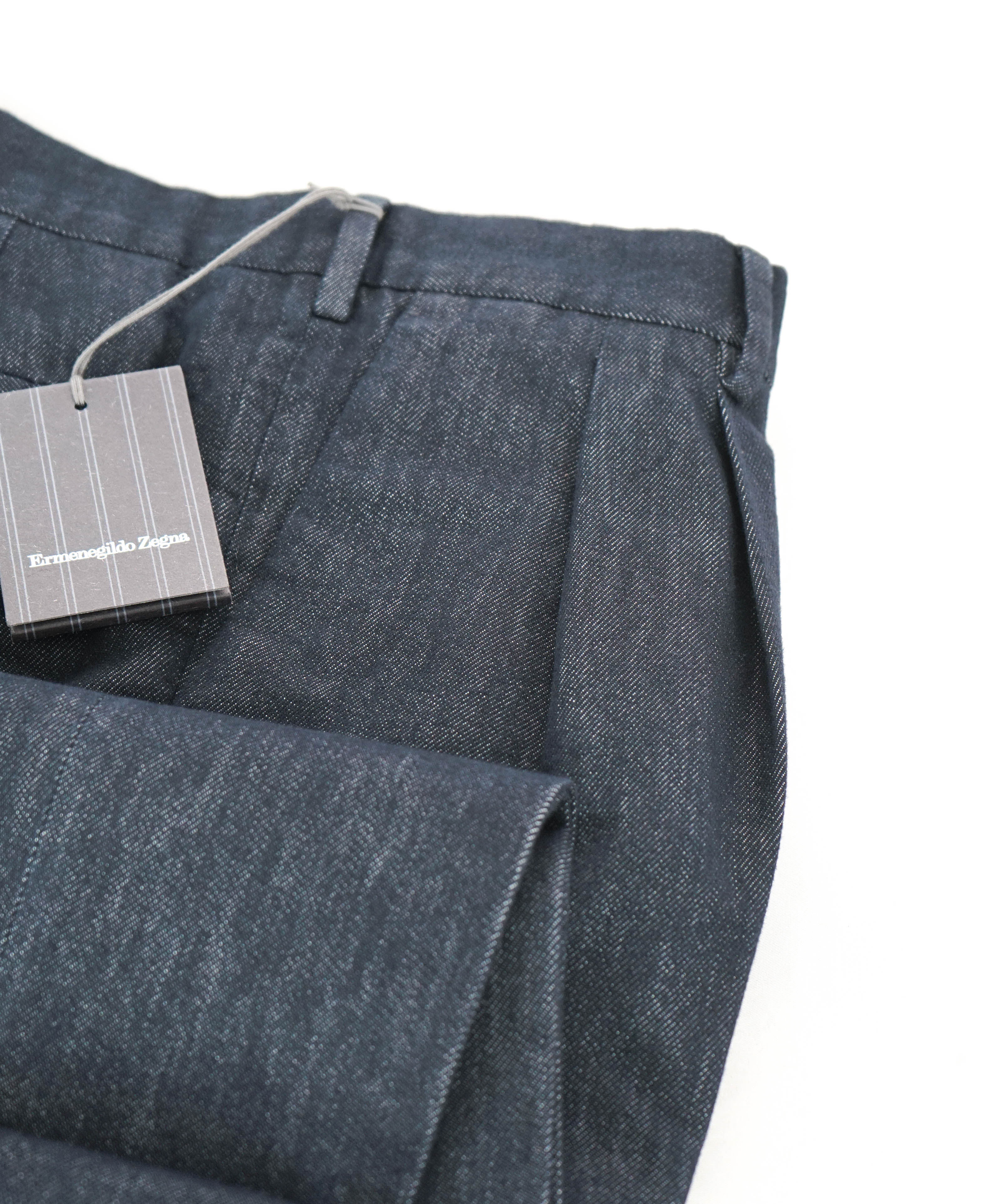$895 ERMENEGILDO ZEGNA - SILK Modern Pleated Denim Pants - 35W