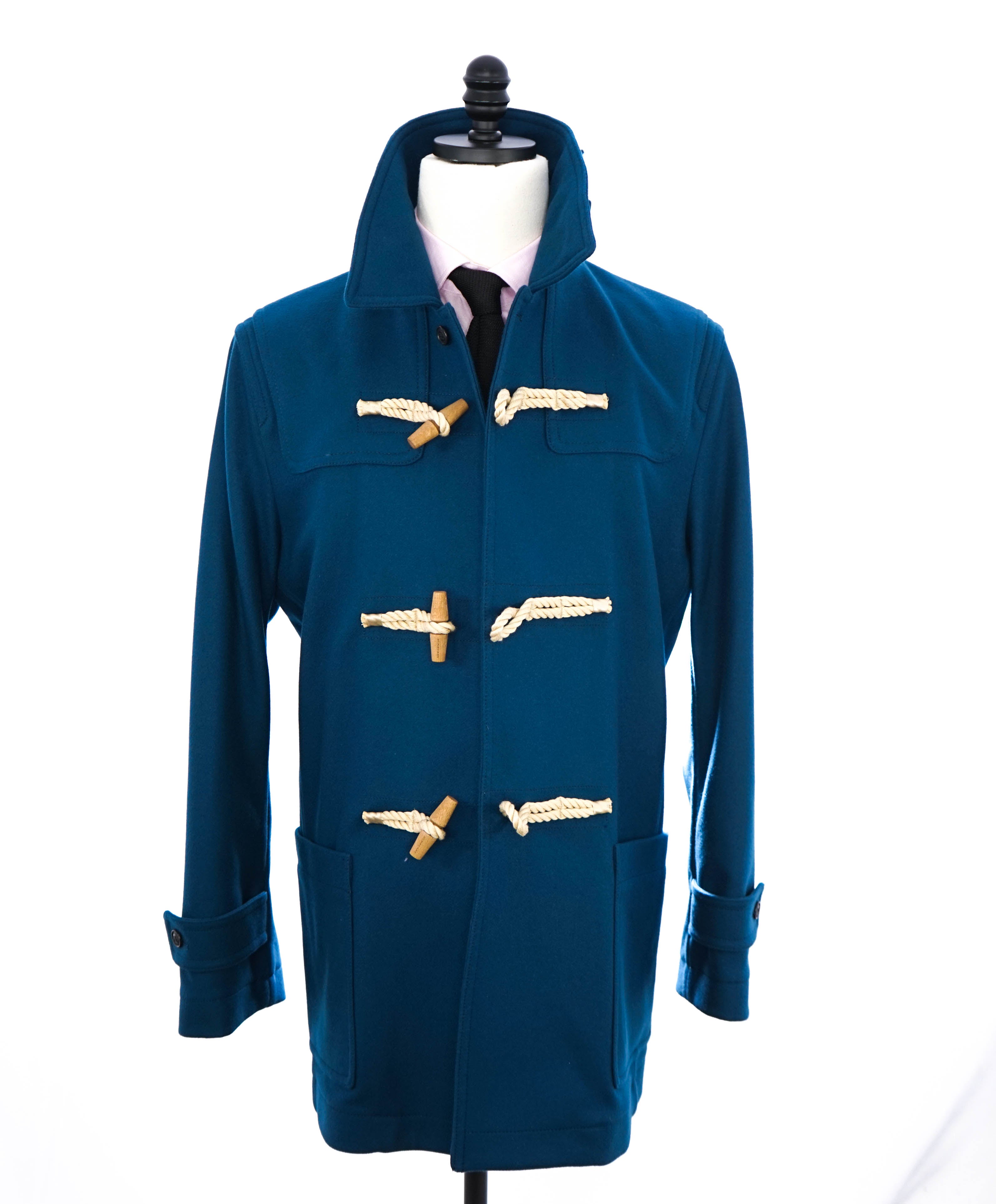 BURBERRY - CASHMERE/WOOL Blend Engraved Toggle Blue Coat - M