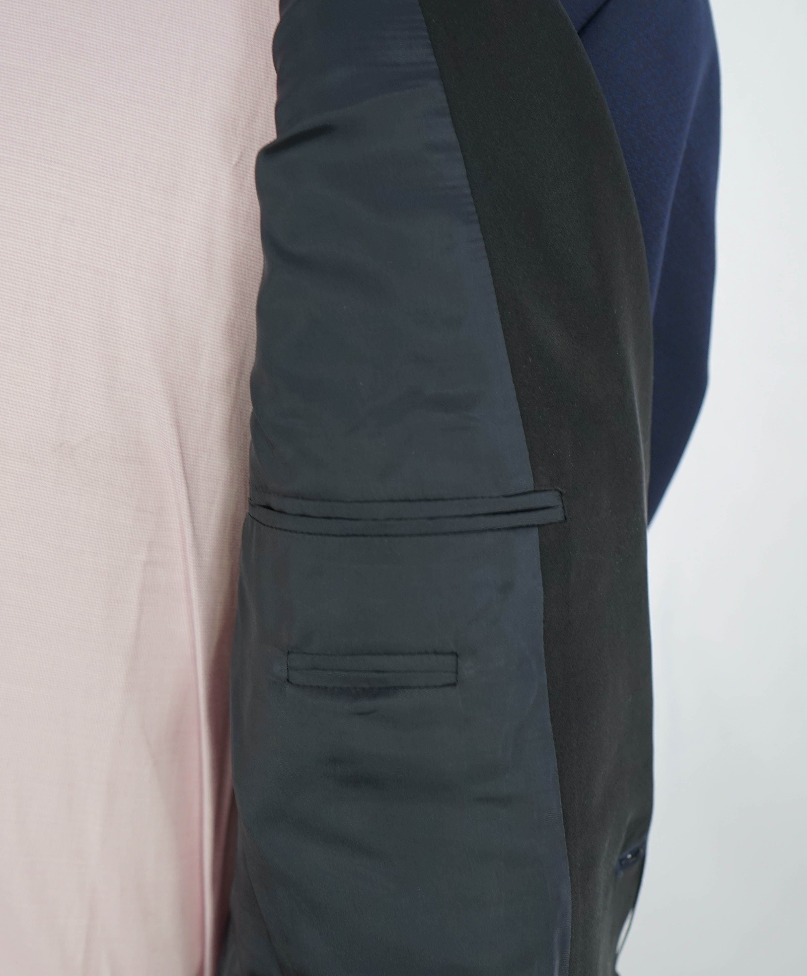 $3,995 GIORGIO ARMANI - "SOFT" Blue SILK LINED Peak Lapel Tuxedo - 42R