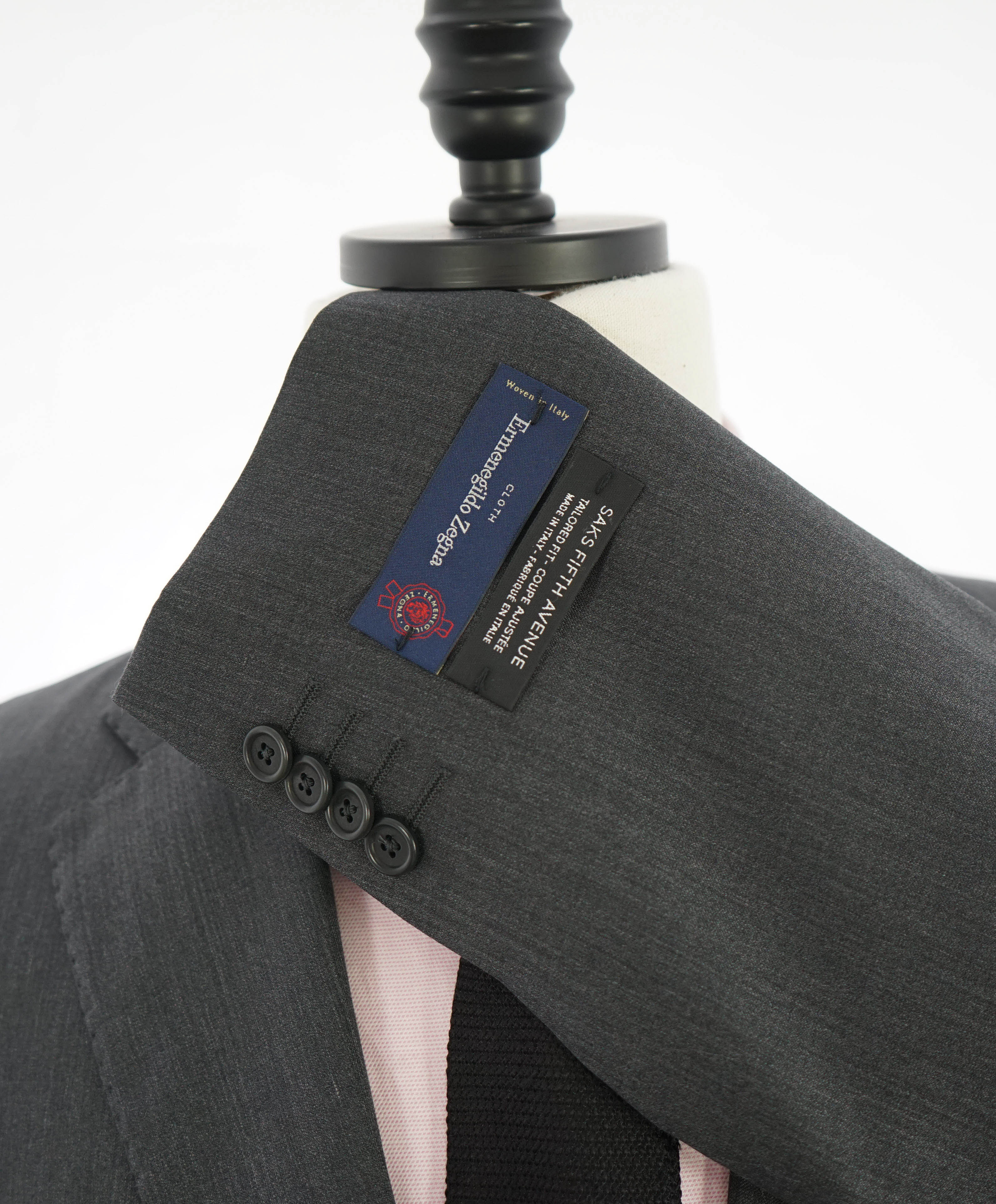ERMENEGILDO ZEGNA - "TAILORED FIT" SAKS FIFTH AVENUE *SILK* Gray Suit - 40R