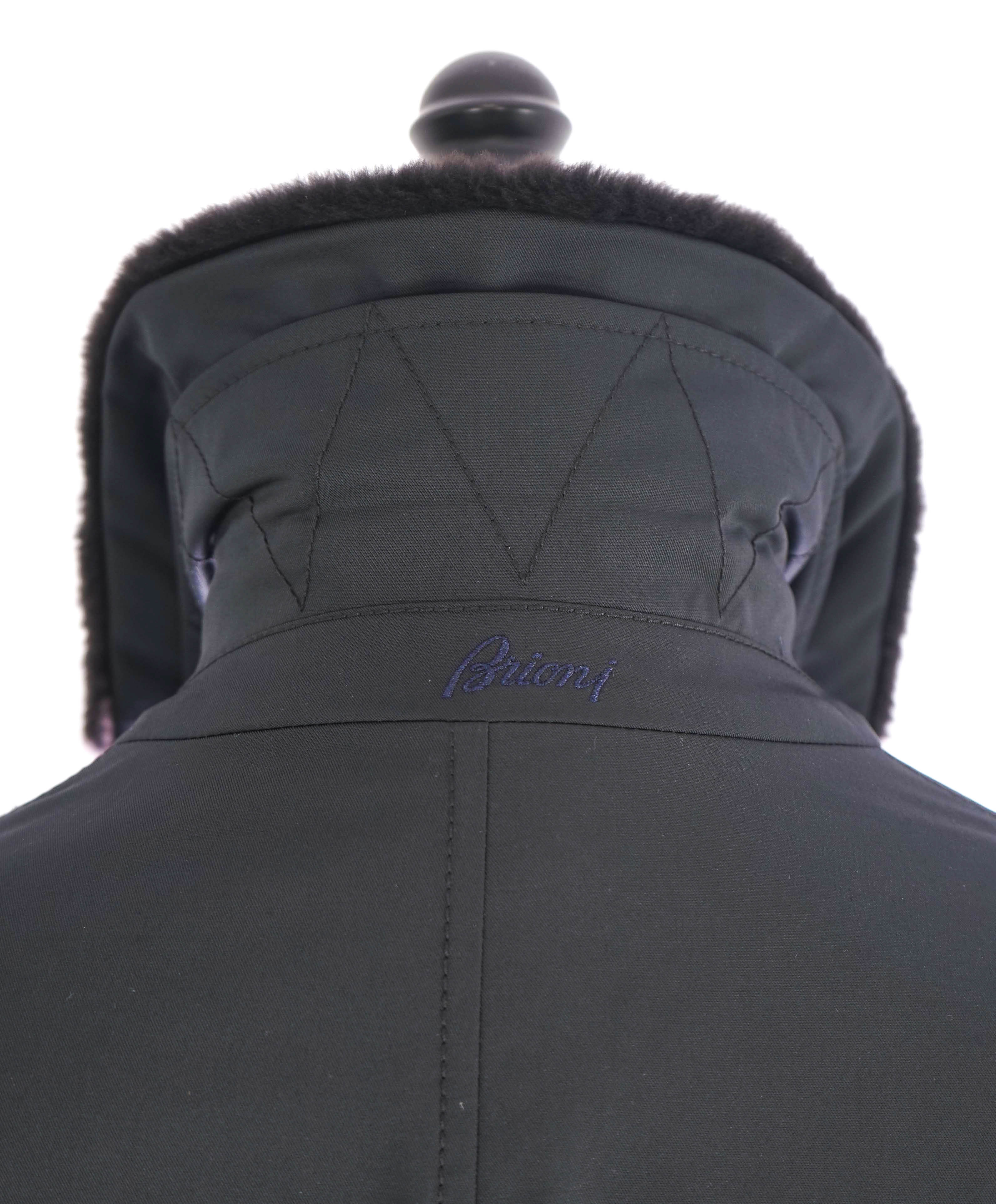 $6,850 BRIONI - Water Repellent FUR COLLAR / CASHMERE Lined LOGO Coat - L