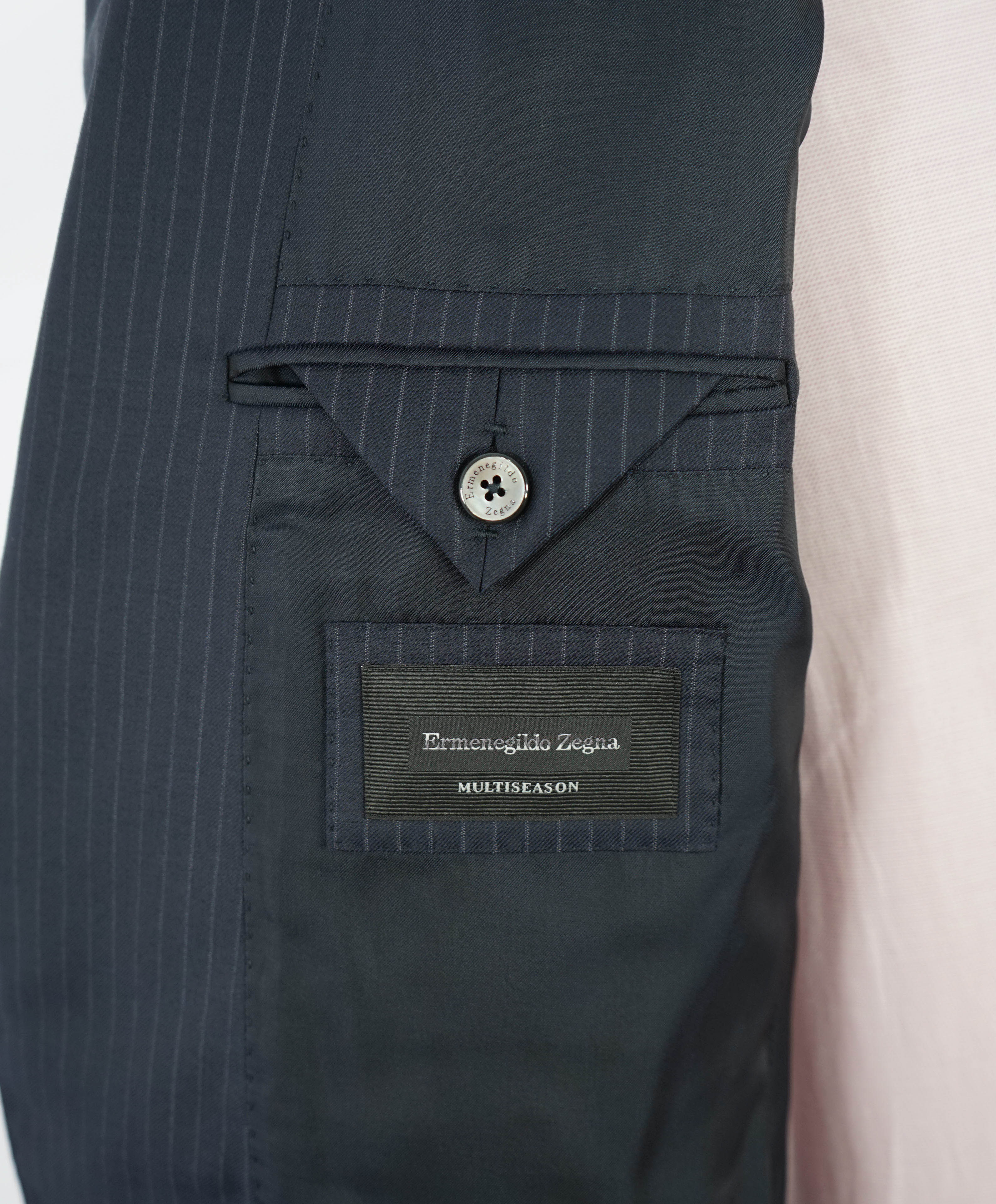 $3,000 ERMENEGILDO ZEGNA - "Manhattan" "MultiSeason" Wide Peak Lapel Suit - 38R