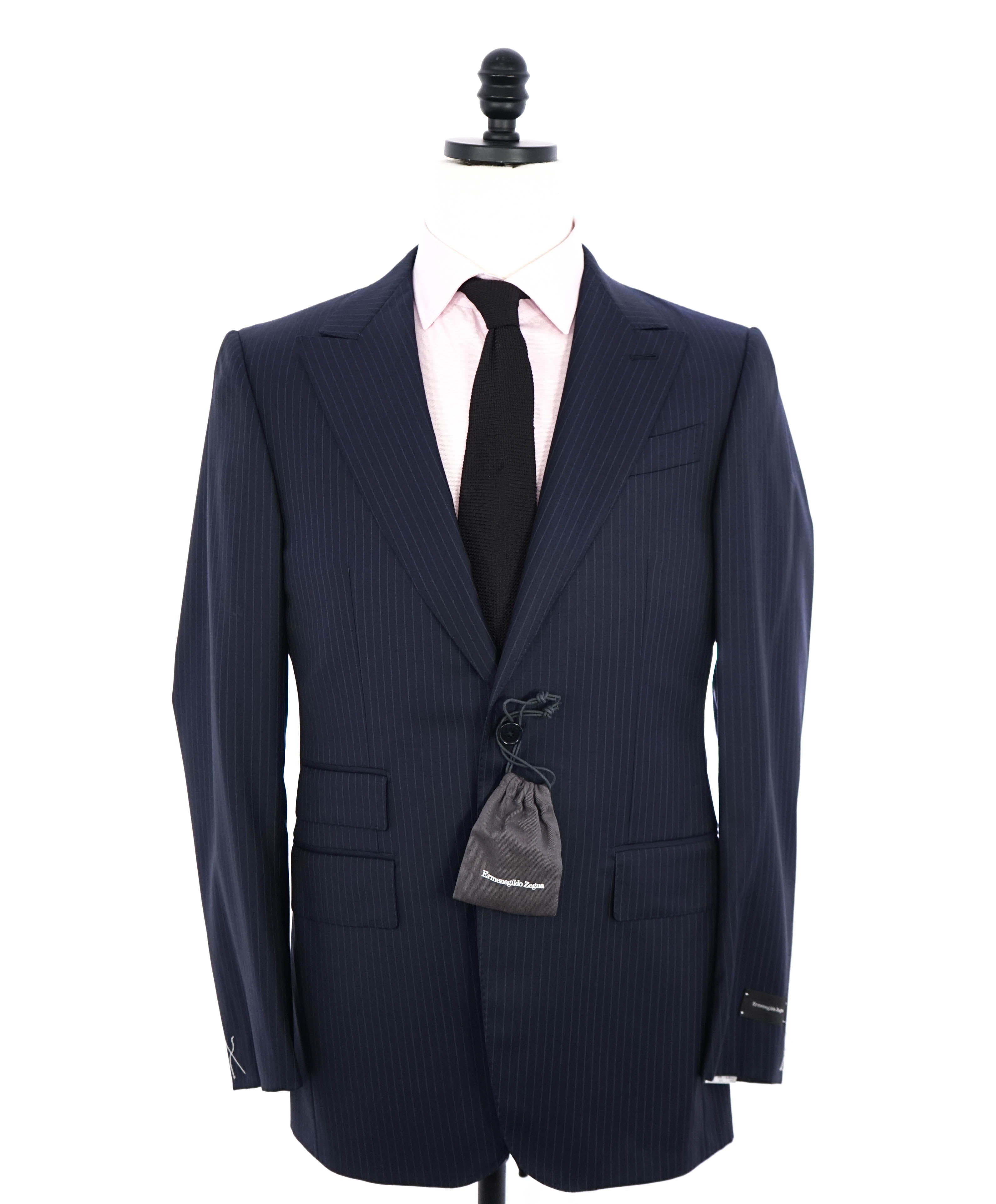 $3,000 ERMENEGILDO ZEGNA - "Manhattan" "MultiSeason" Wide Peak Lapel Suit - 38R