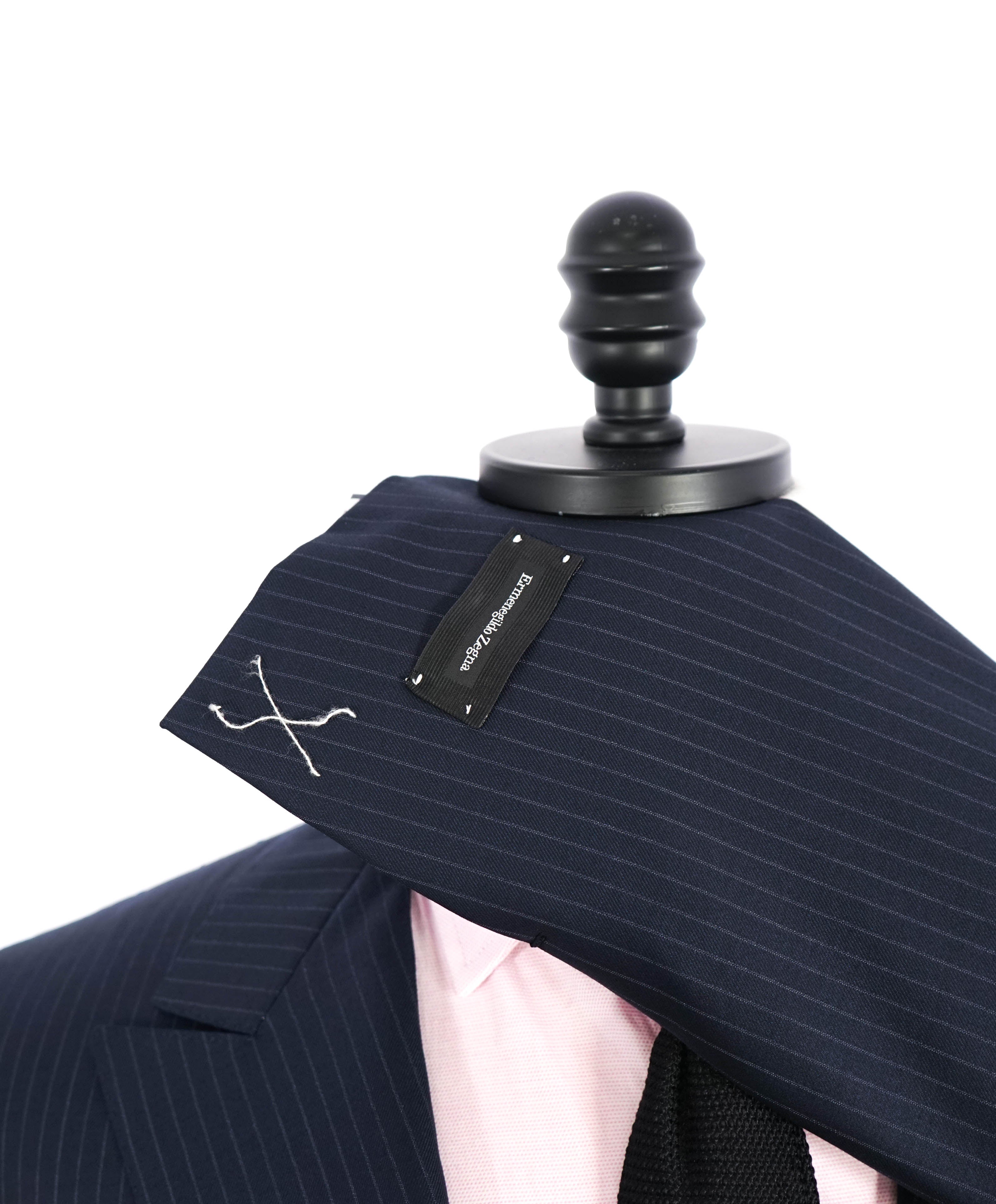 $3,000 ERMENEGILDO ZEGNA - "Manhattan" "MultiSeason" Wide Peak Lapel Suit - 38R