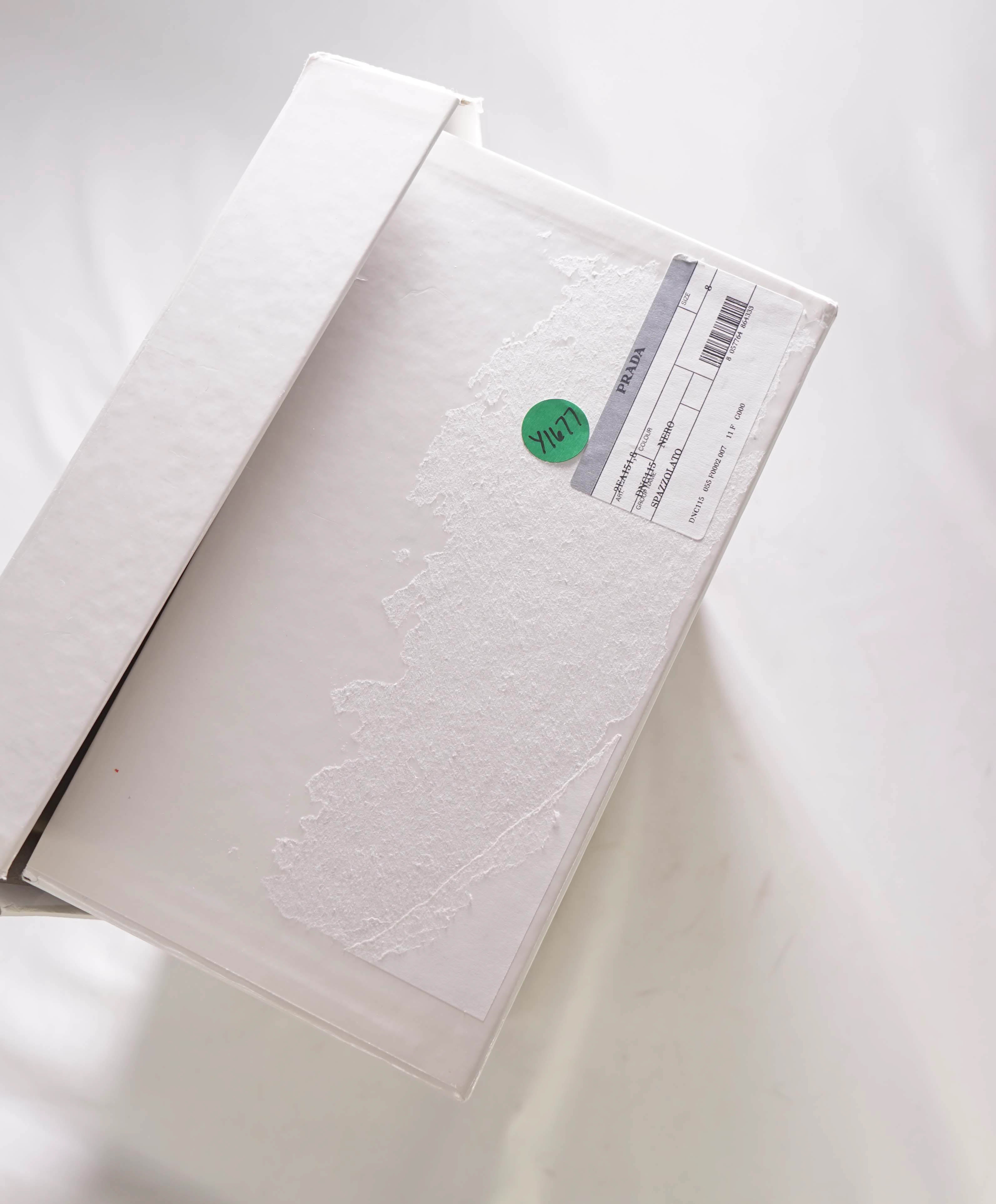 $1,150 PRADA - Black Brushed Leather Derby Lace-Ups - 9 US (8 Prada)