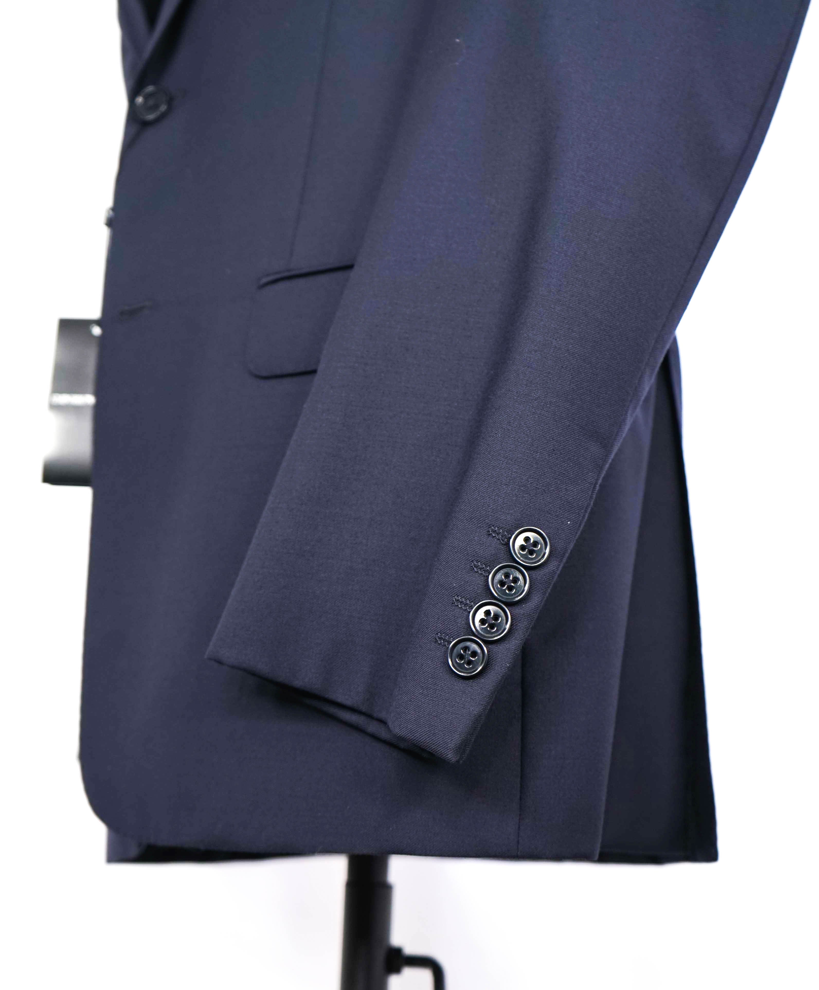 $1,995 EMPORIO ARMANI -Super 130's “M LINE” Navy Suit - 40R 35W