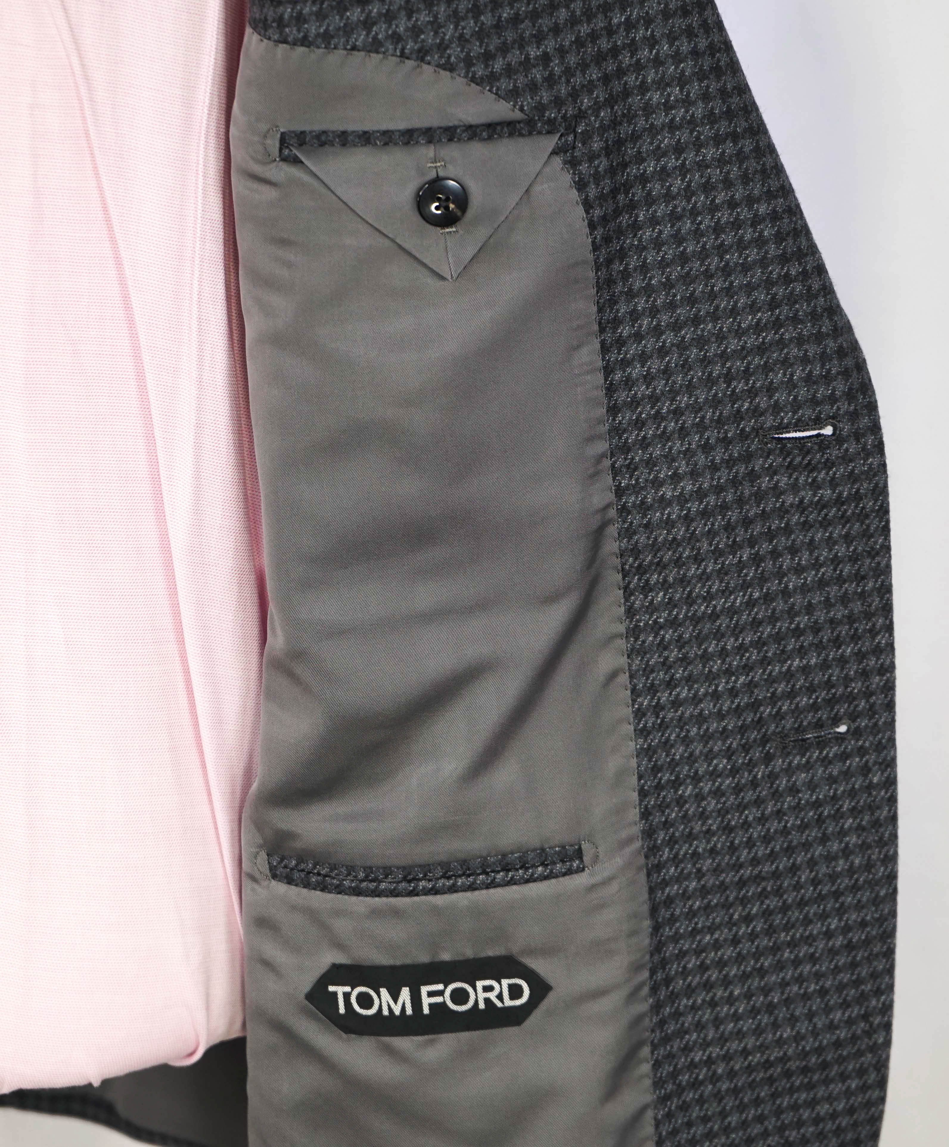 $4,070 TOM FORD - "SHELTON" Houndstooth Gray Patch Pocket Blazer Jacket - 42R