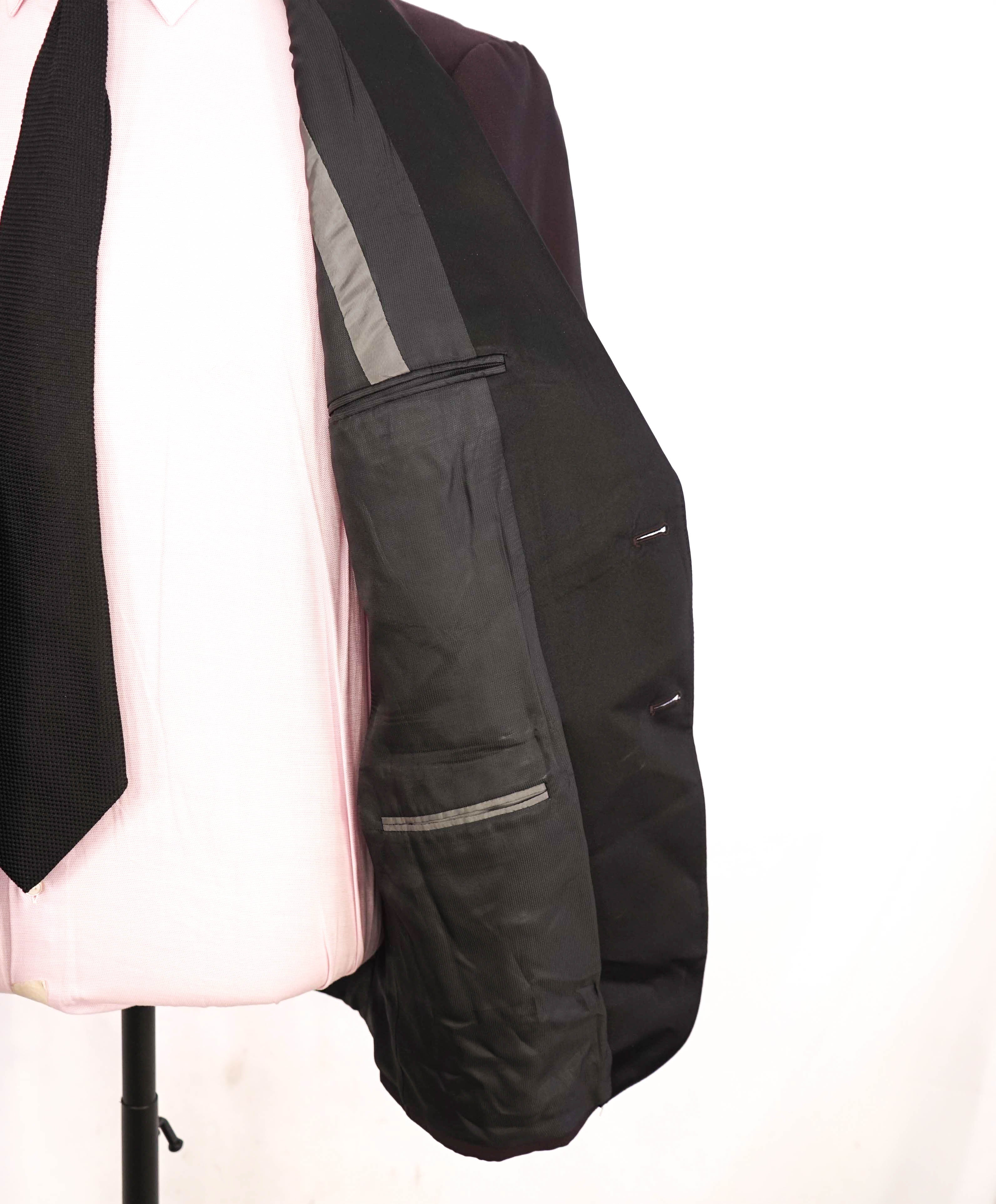 $1,995 ARMANI COLLEZIONI - "M Line" 2-Btn Burgundy Dinner Jacket Blazer - 42R