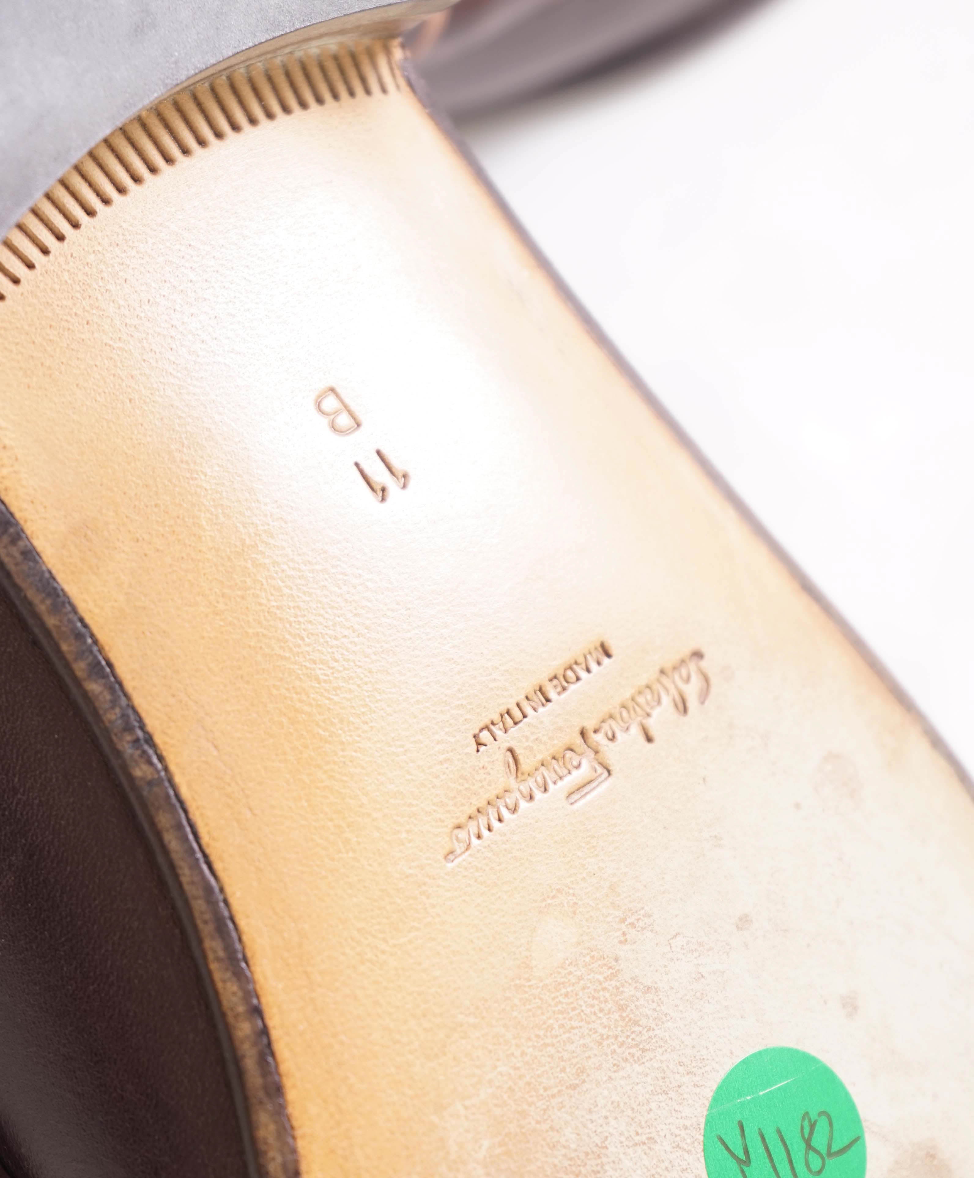 $700 SALVATORE FERRAGAMO - "GIORDANO" Brown Leather Loafer- 11B