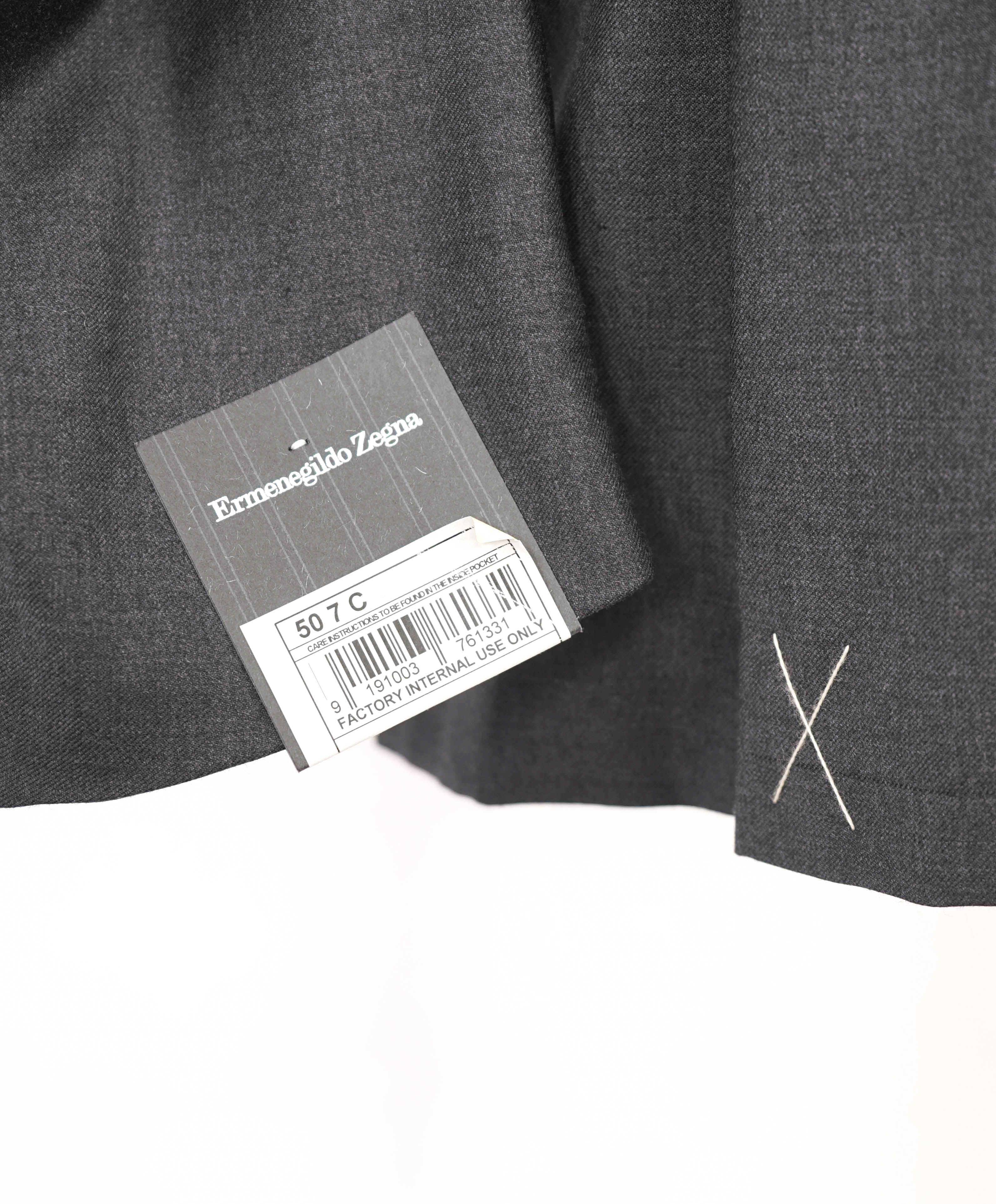 $3,250 ERMENEGILDO ZEGNA - "TROFEO" Solid Gray Blazer - 40S
