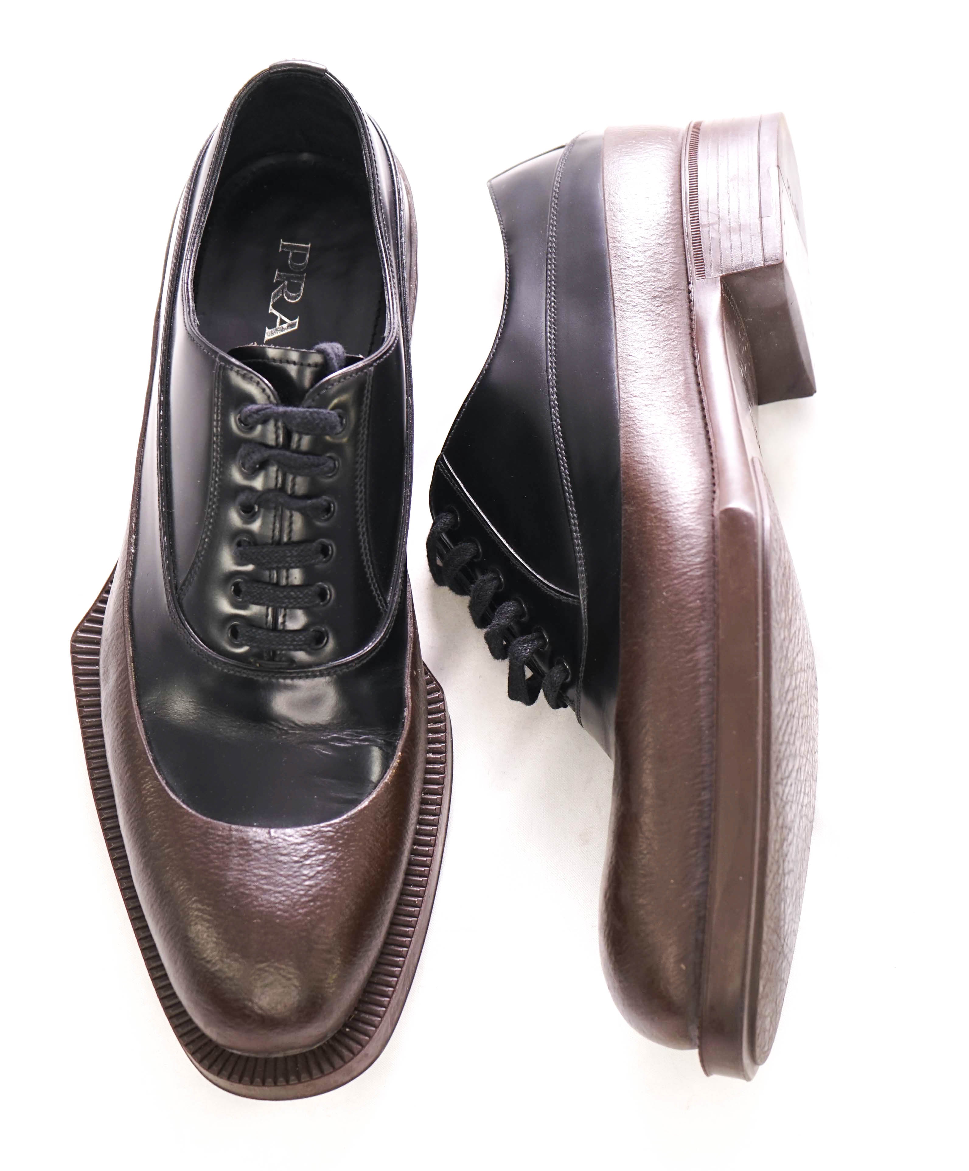 $1,320 PRADA - Black/Brown Leather Mixed-Media Lug Sole Oxfords - 8 US (7 Prada)