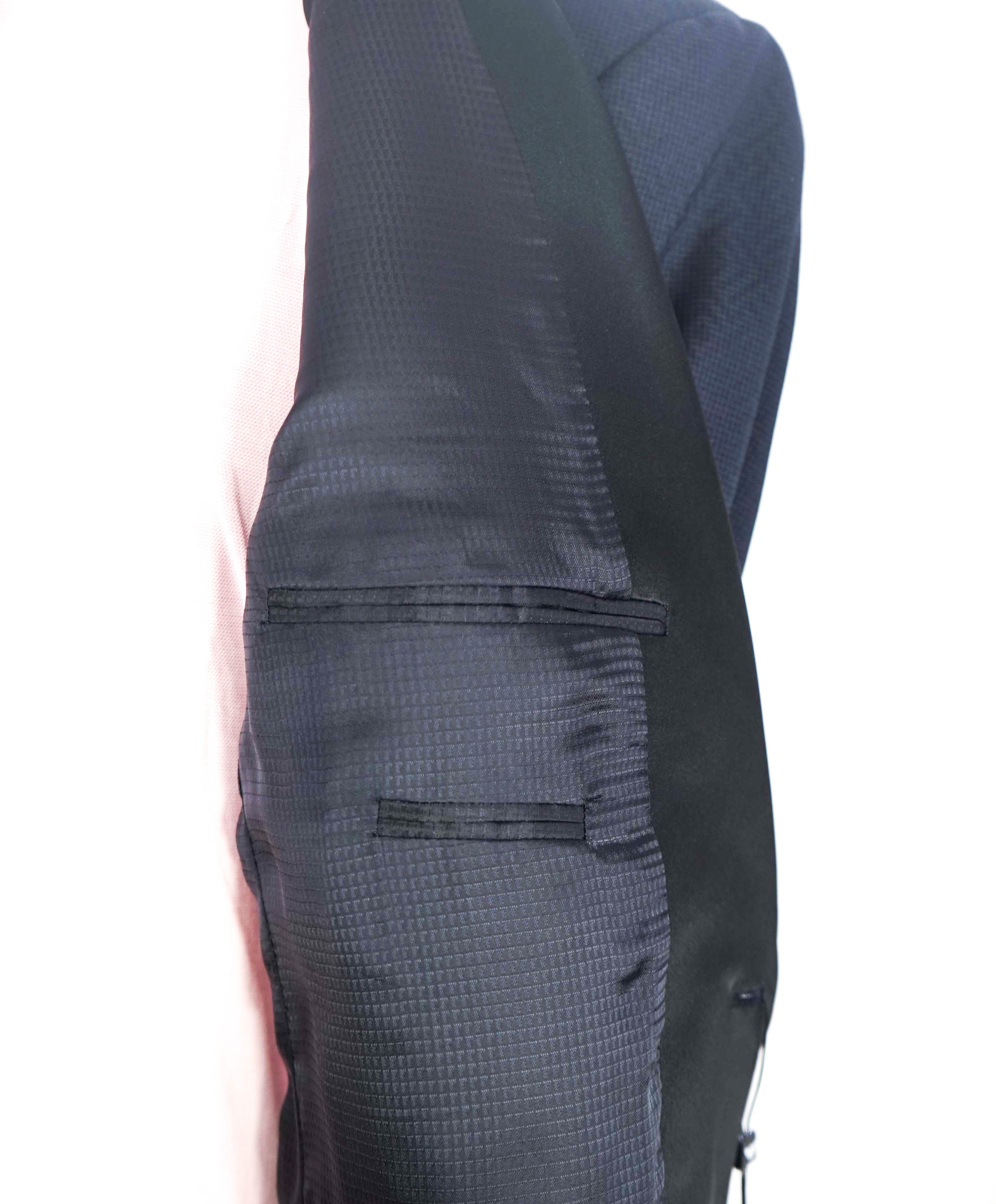 EMPORIO ARMANI- "G Line" Blue Geometric PEAK LAPEL Dinner Jacket Blazer - 42L