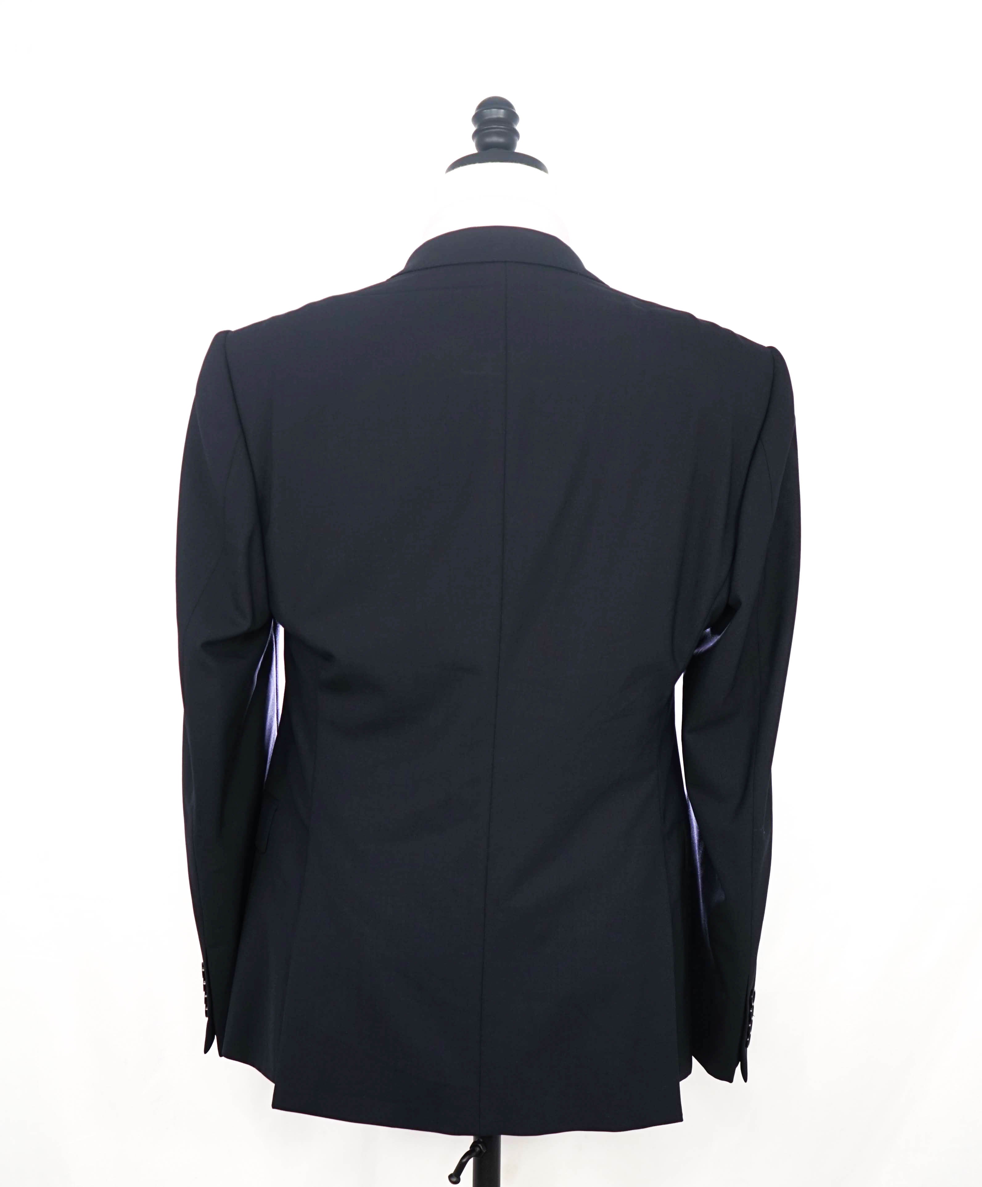 $1,995 EMPORIO ARMANI -Super 130's “M LINE” Navy Suit - 40R 35W