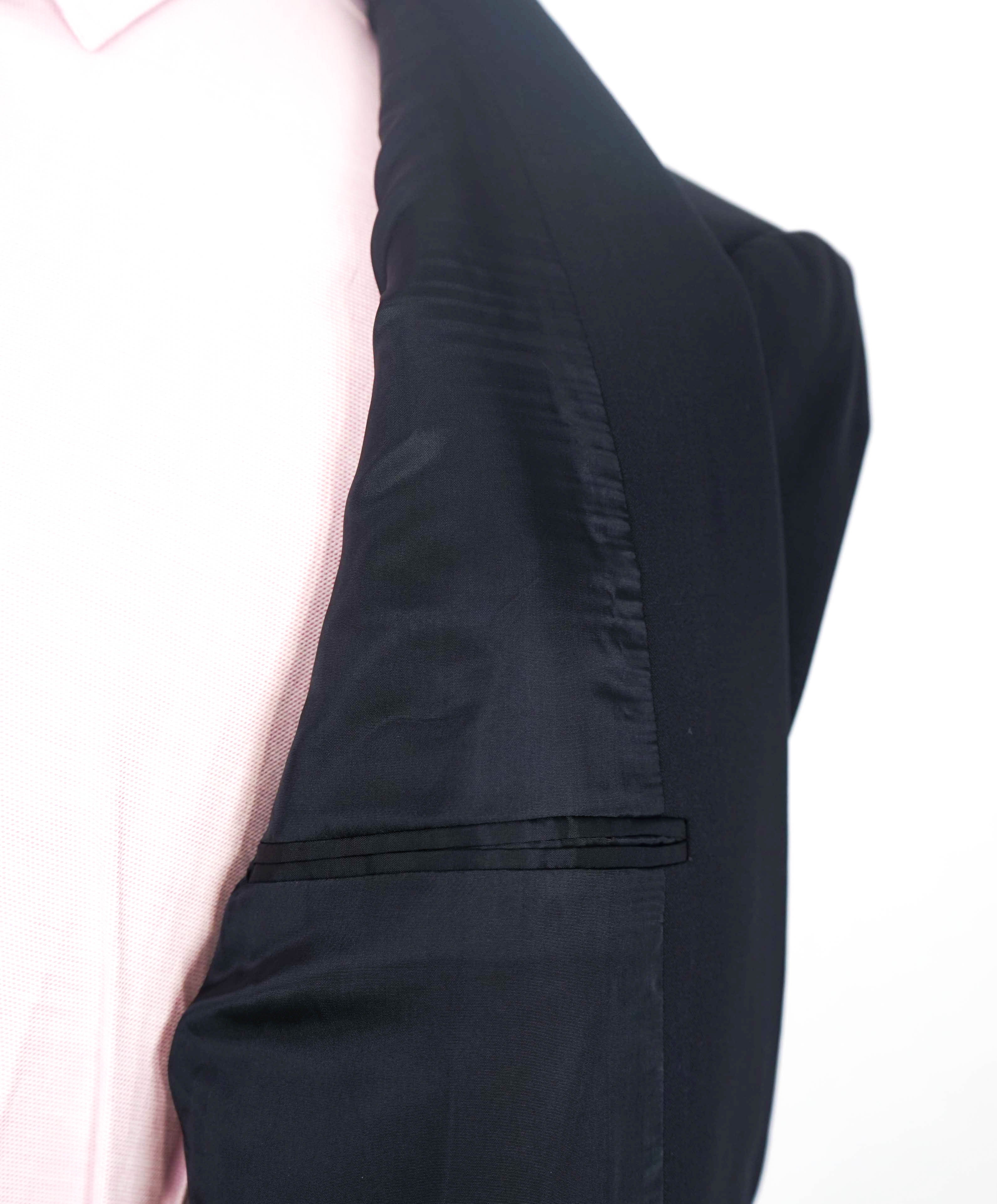 $1,995 EMPORIO ARMANI -Super 130's “M LINE” Navy Suit - 40R 35W