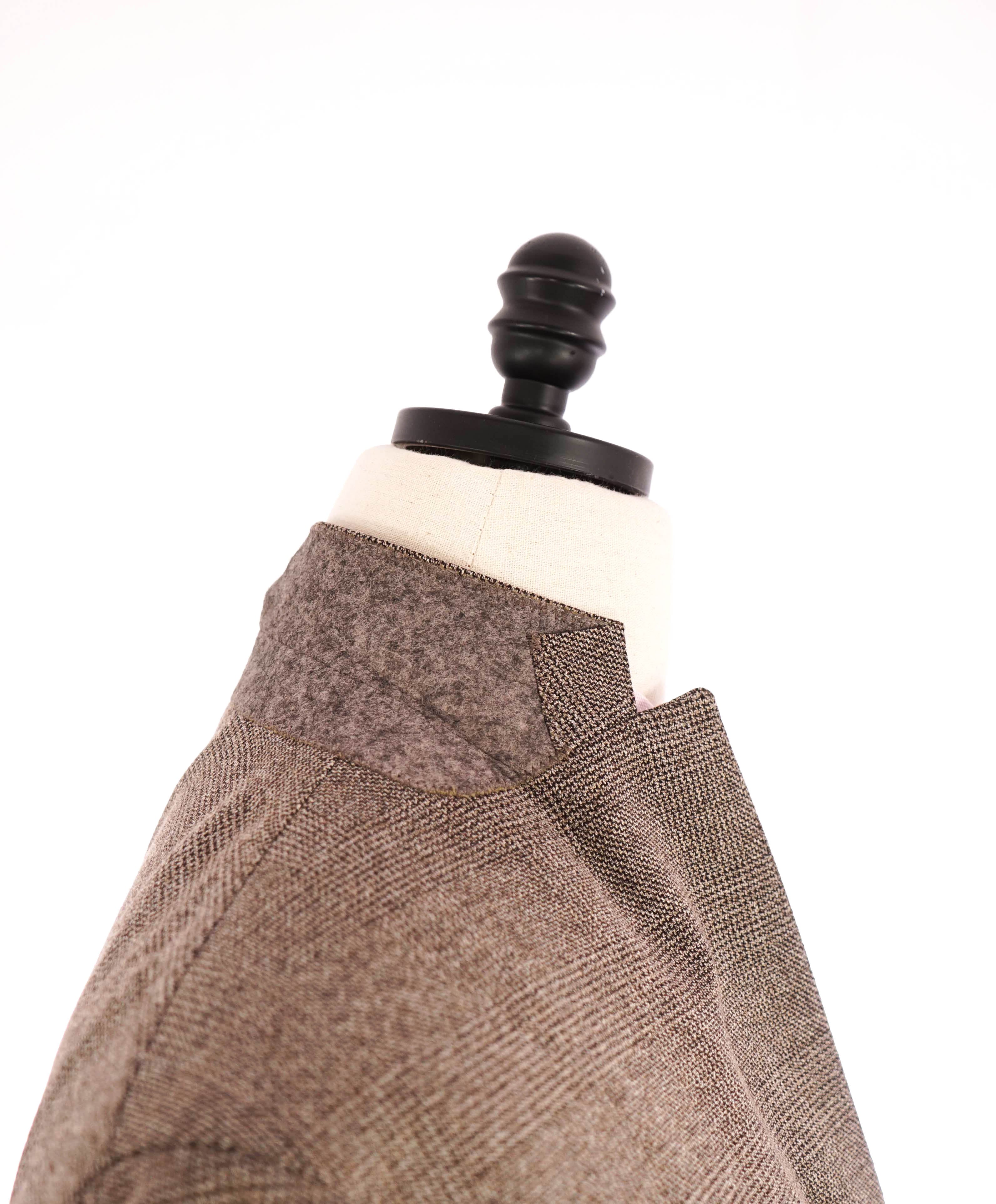 $795 SAKS FIFTH AVENUE - Wool/Cotton Neutral Prince of Wales Check Blazer- 44R US