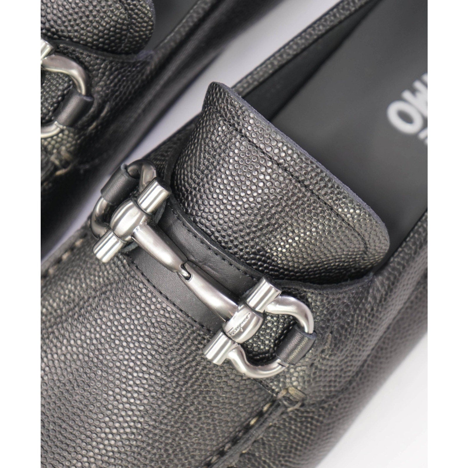 $800 Salvatore Ferragamo "PARIGI" Black Pebbled Leather Loafer 9 D (42 EU)