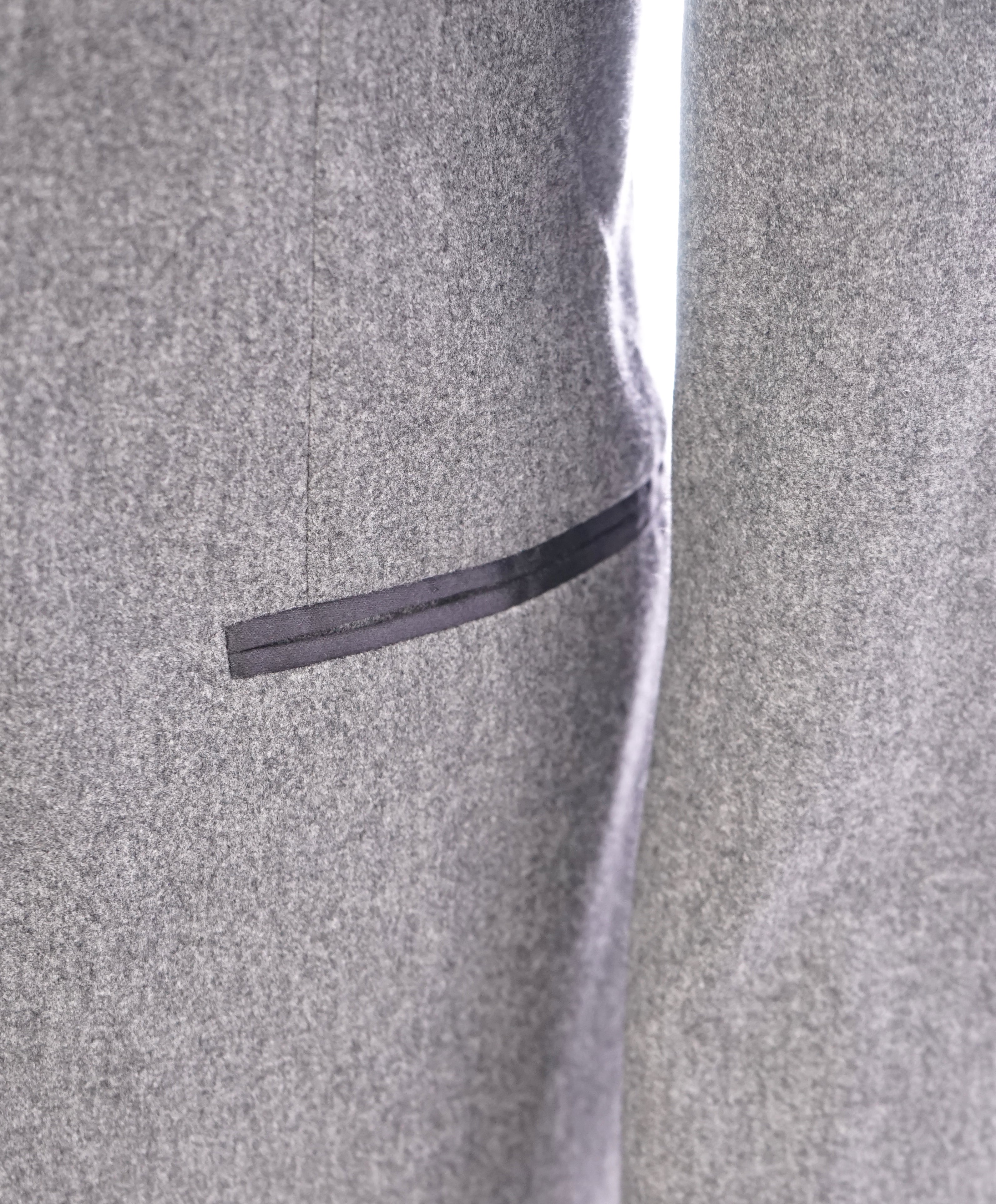 BRUNELLO CUCINELLI - Gray & Black CASHMERE/Wool/Silk Flannel Dinner Jacket- 40R
