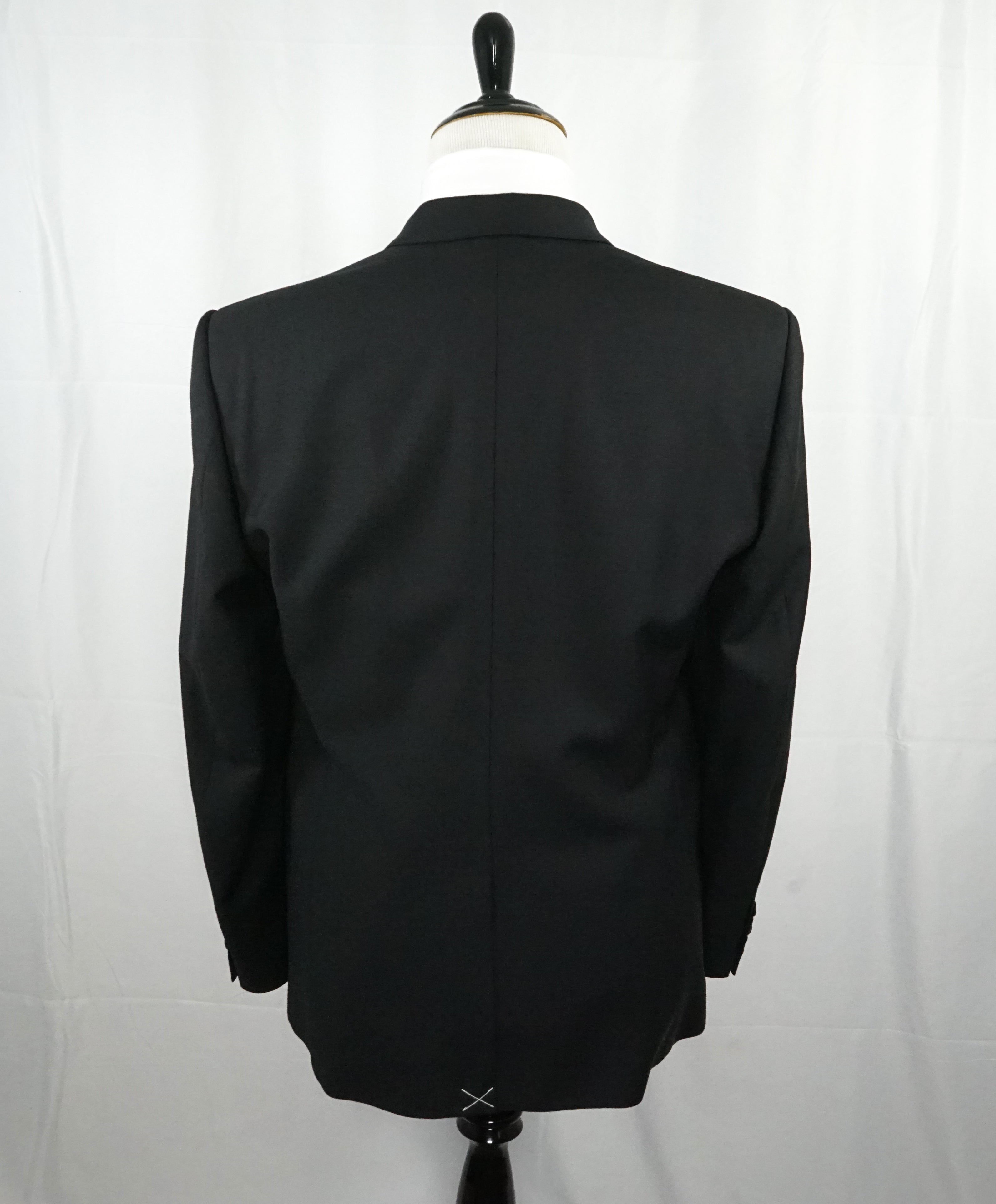 BURBERRY LONDON - Made In Italy Wool & Mohair Tuxedo Suit - 44R
