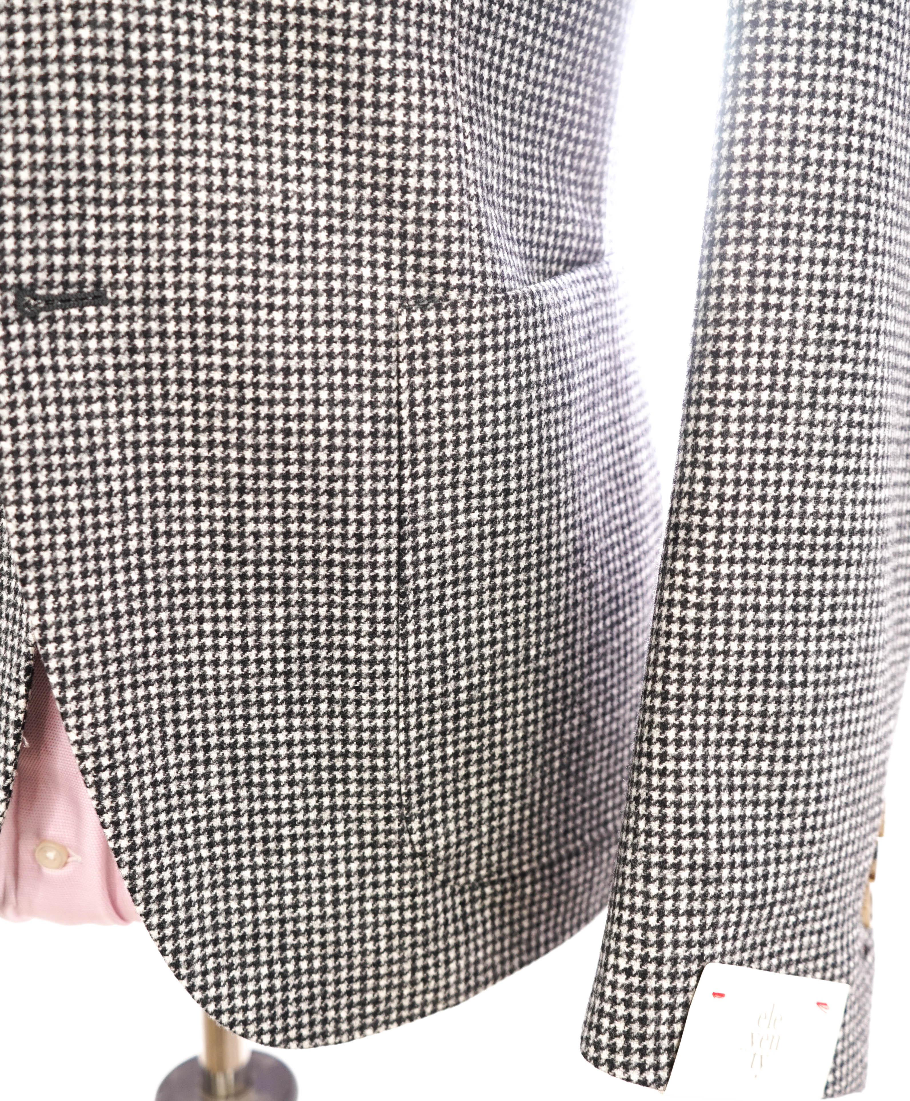 ELEVENTY - Black & Ivory HOUNDSTOOTH Semi-Lined Blazer - 40US (50 EU)
