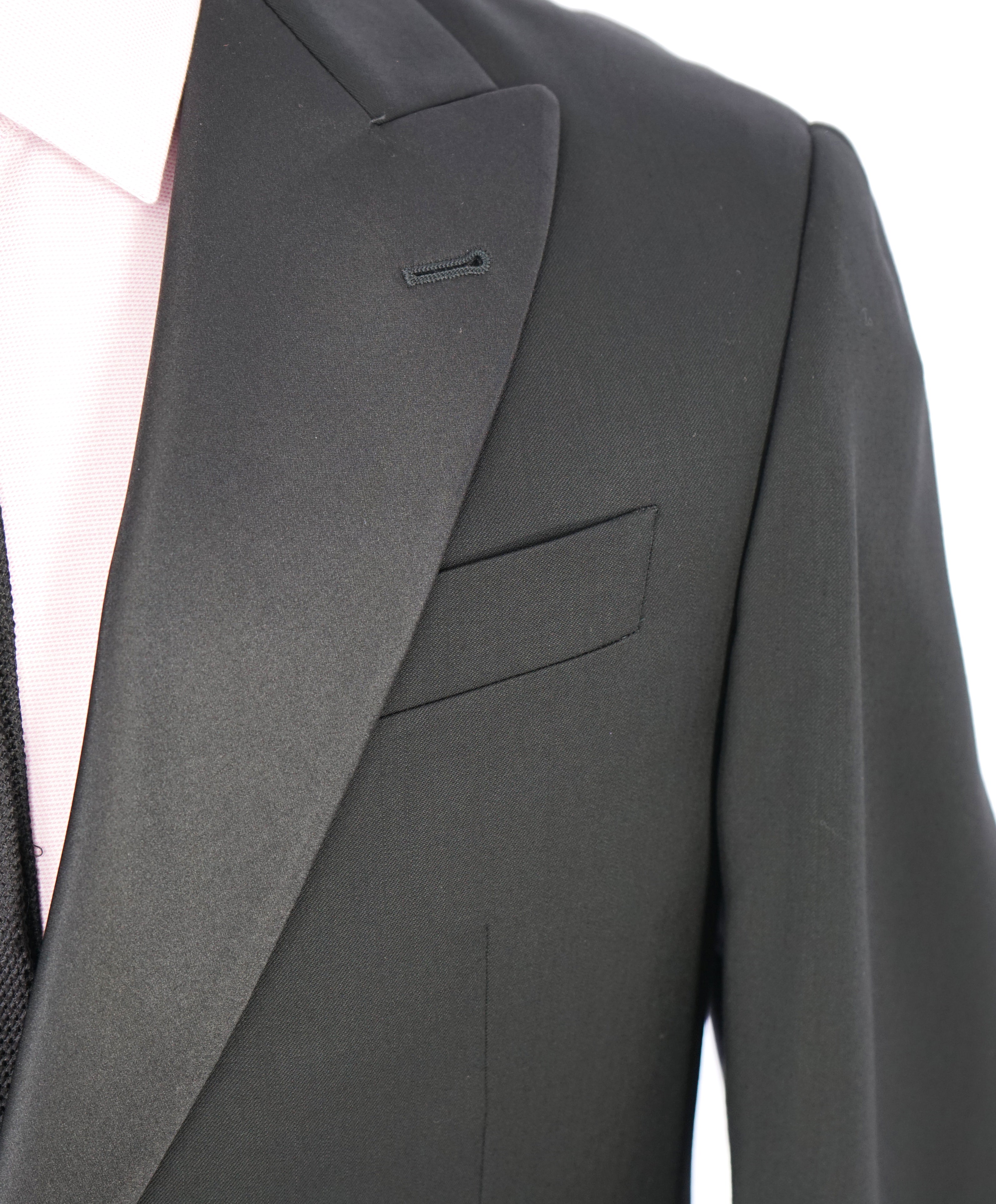 ARMANI COLLEZIONI -Wide Peak Lapel “G Line” Black Satin Detailed Tuxedo - 38R