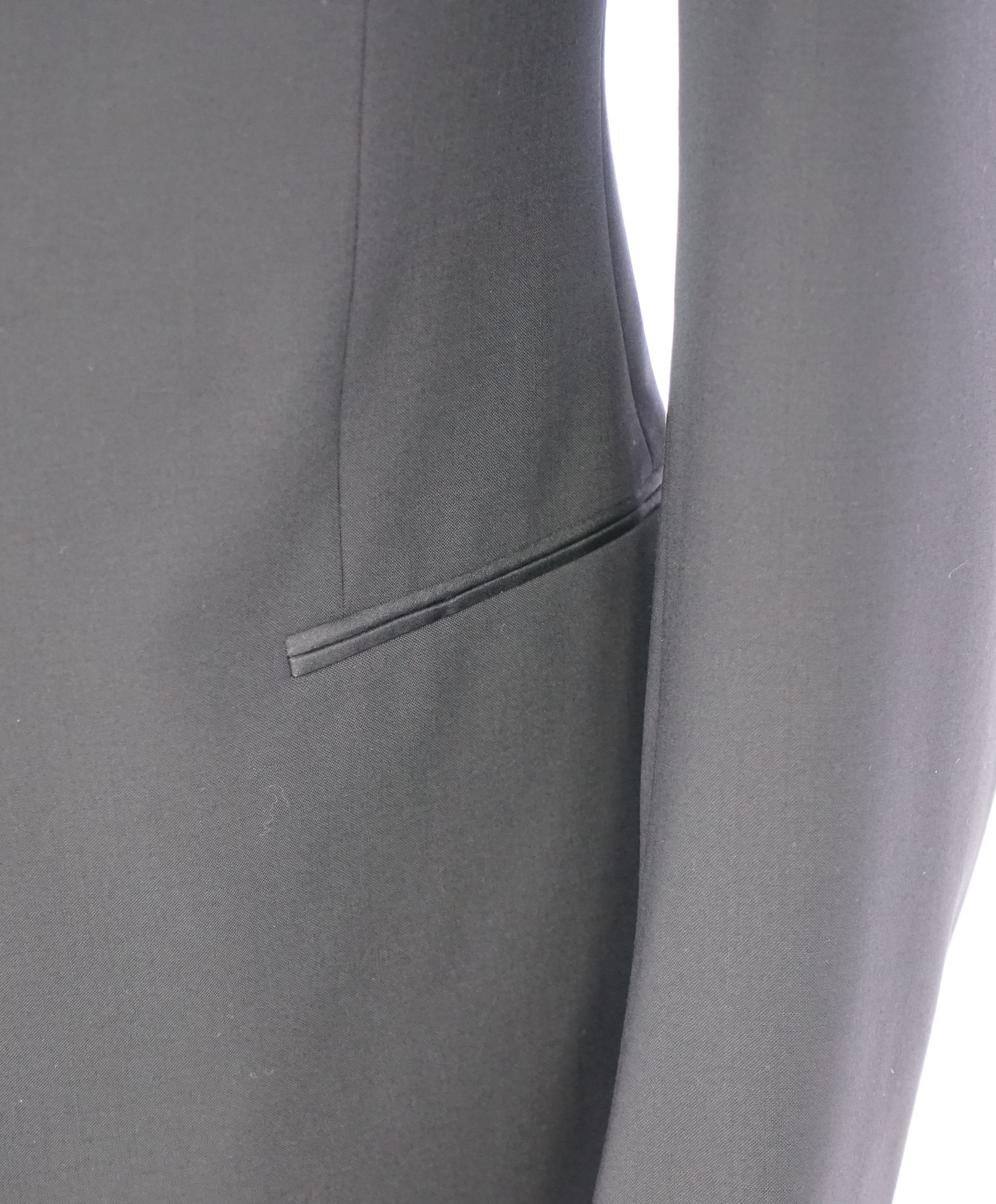 ARMANI COLLEZIONI -Wide Peak Lapel “M Line” Black Satin Detailed Tuxedo - 42R