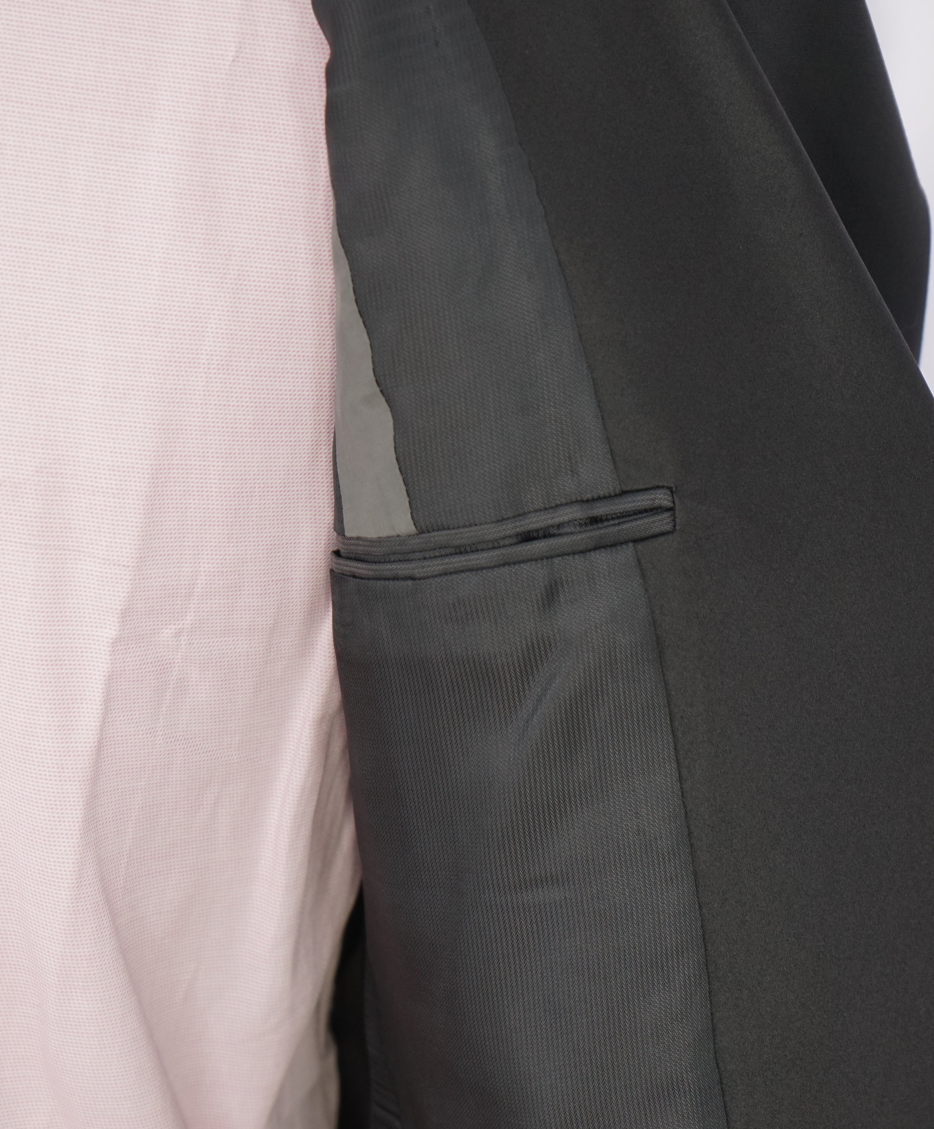 ARMANI COLLEZIONI -Wide Peak Lapel “M Line” Black Satin Detailed Tuxedo - 42R