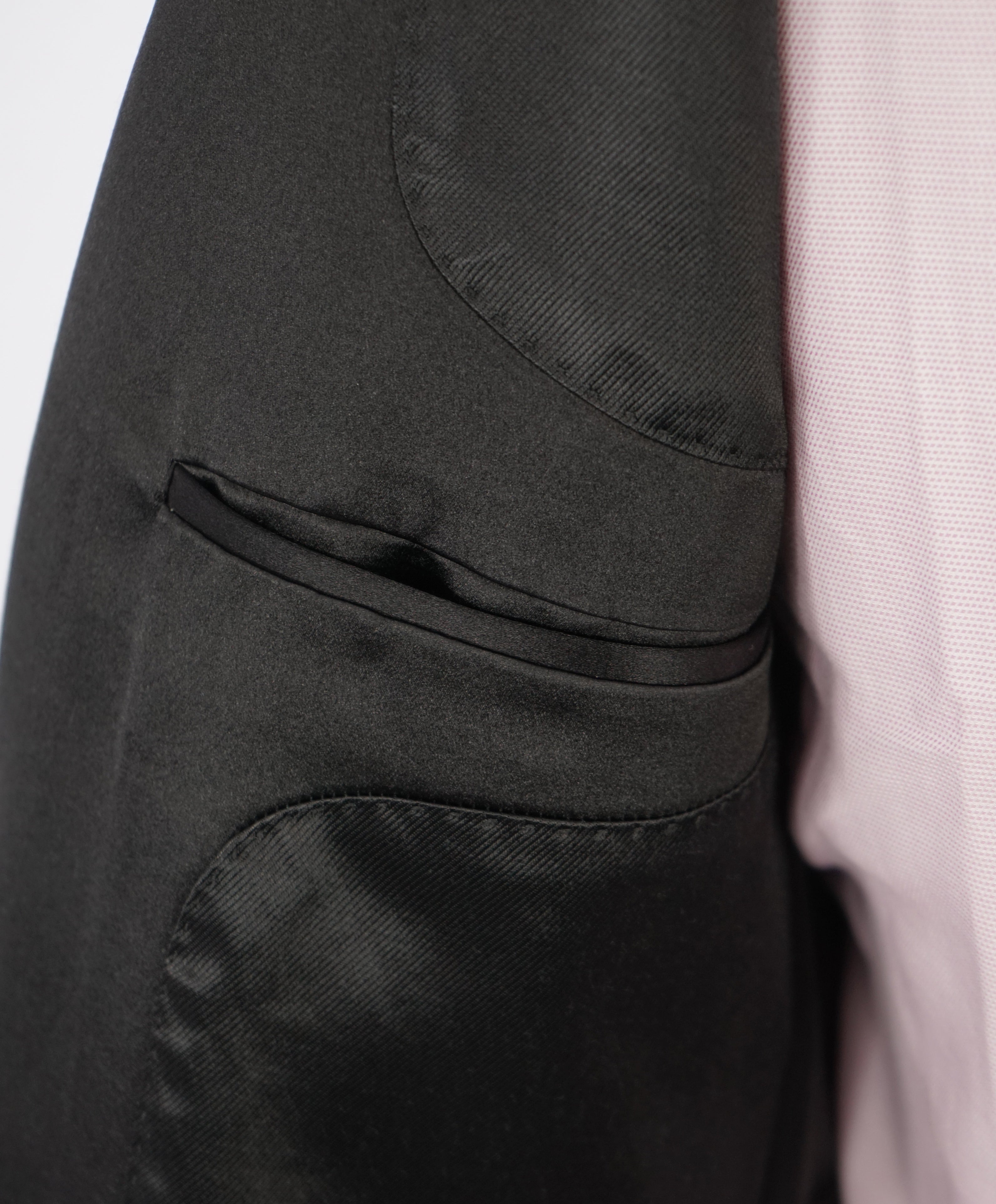 BURBERRY LONDON - *SIDE TABS* Made In Italy Wool & Mohair Tuxedo Suit - 40R