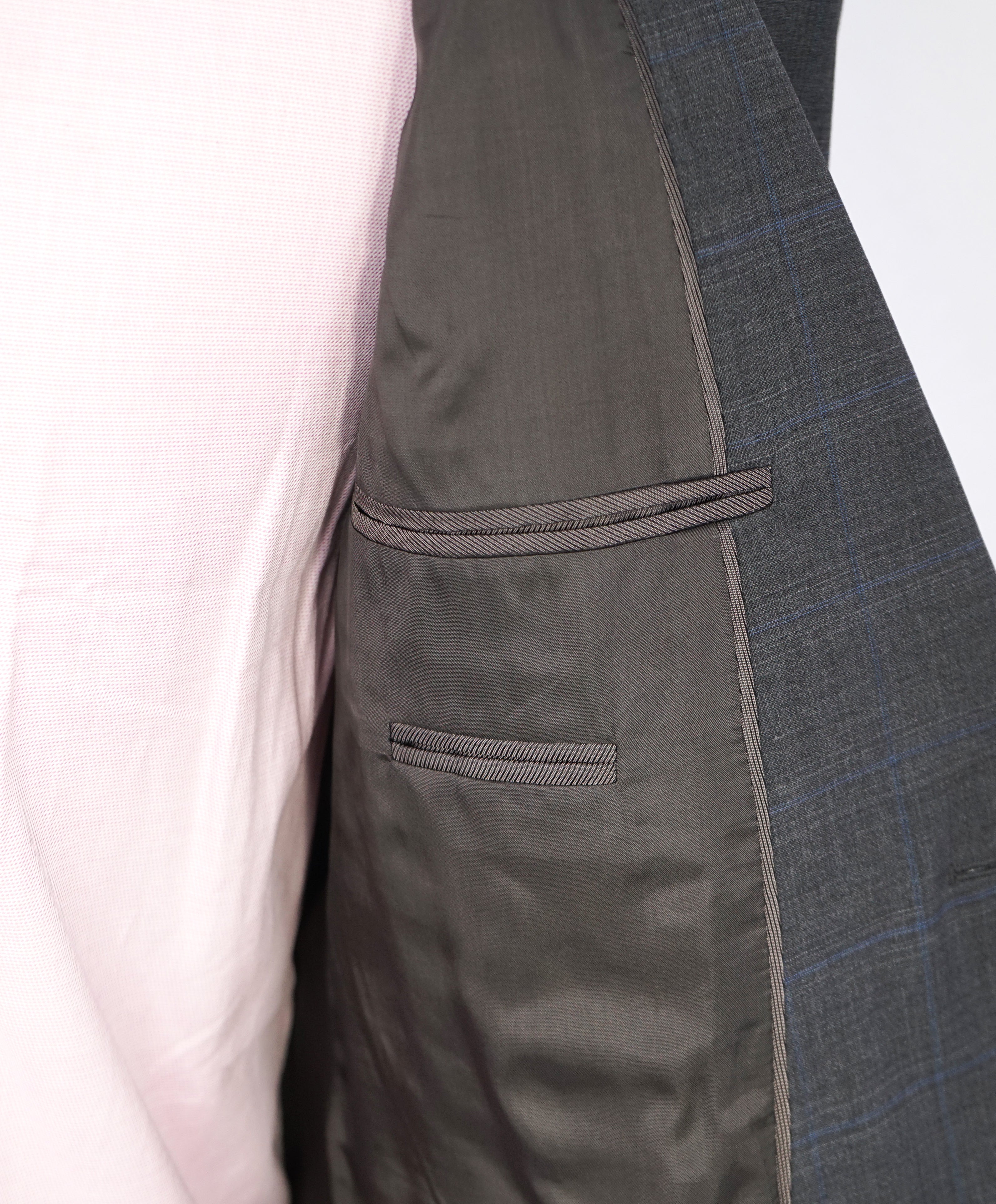 ARMANI COLLEZIONI - Gray & Blue Plaid Check Notch Lapel Suit - 42R