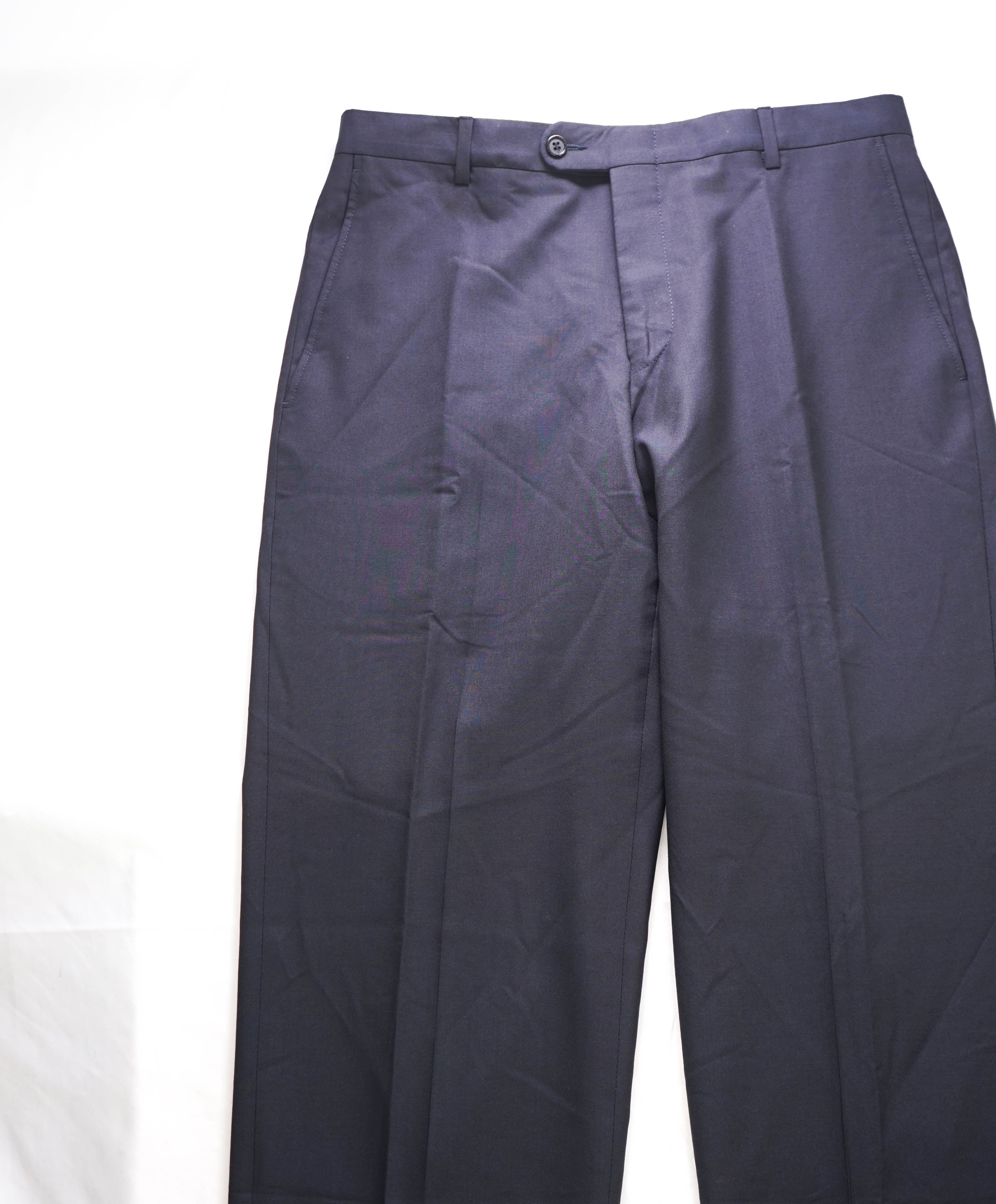 HICKEY FREEMAN - Black *CLOSET STAPLE* Wool Flat Front Dress Pants - 32W