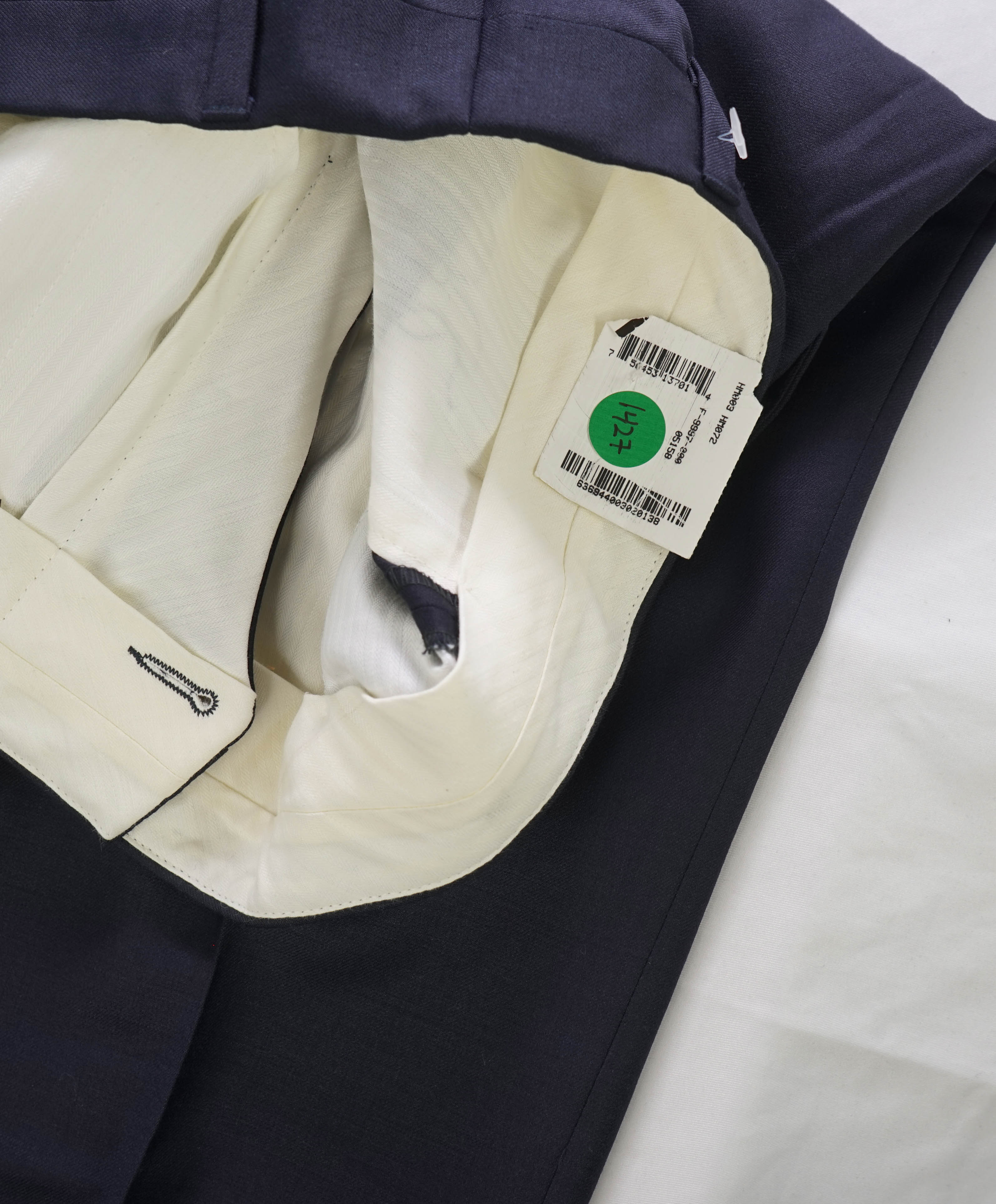 HICKEY FREEMAN - Navy *CLOSET STAPLE* Wool Flat Front Dress Pants - 32W