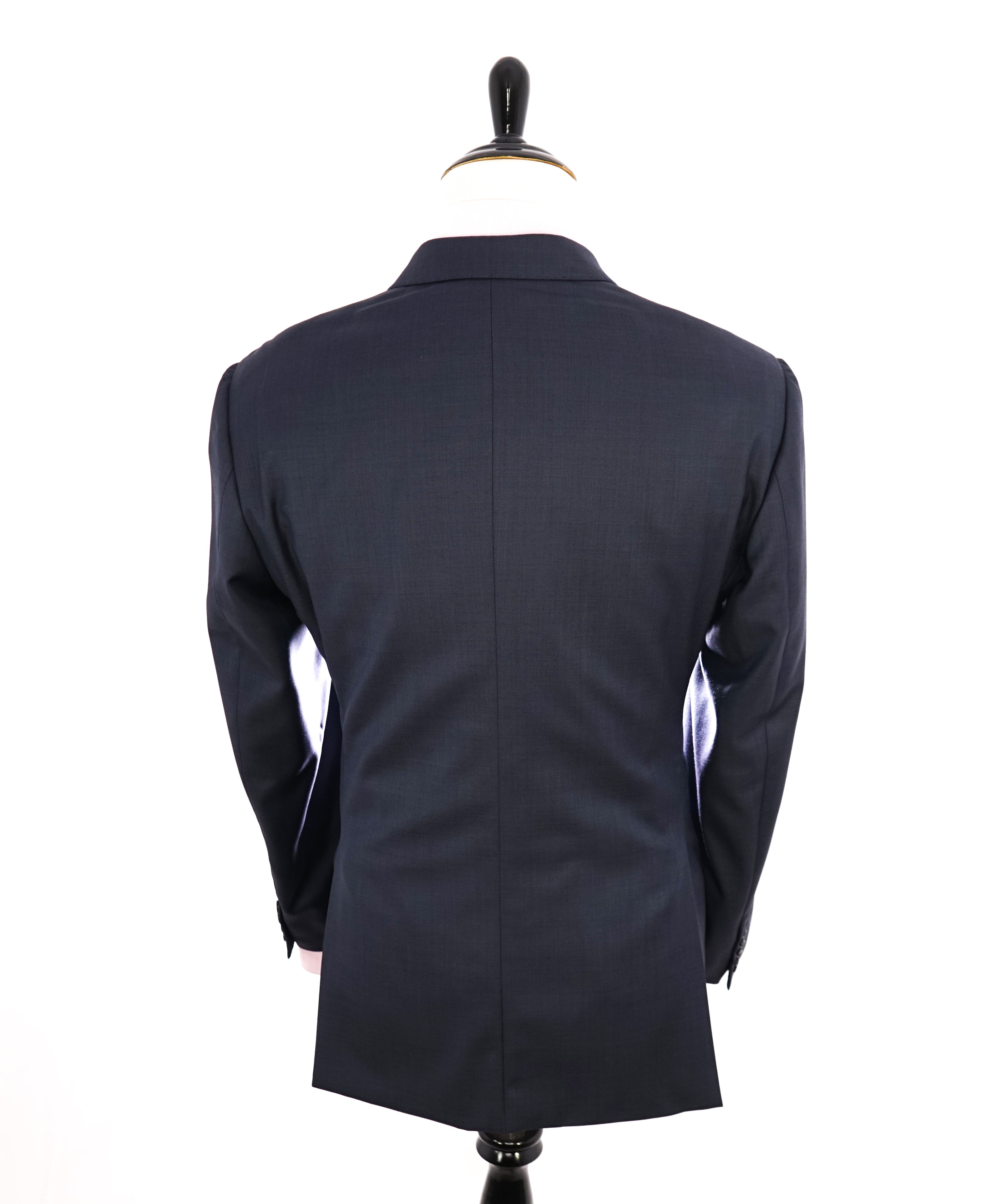 ARMANI COLLEZIONI - "G Line" Steel Blue Solid Notch Lapel 2-Button Suit - 42R