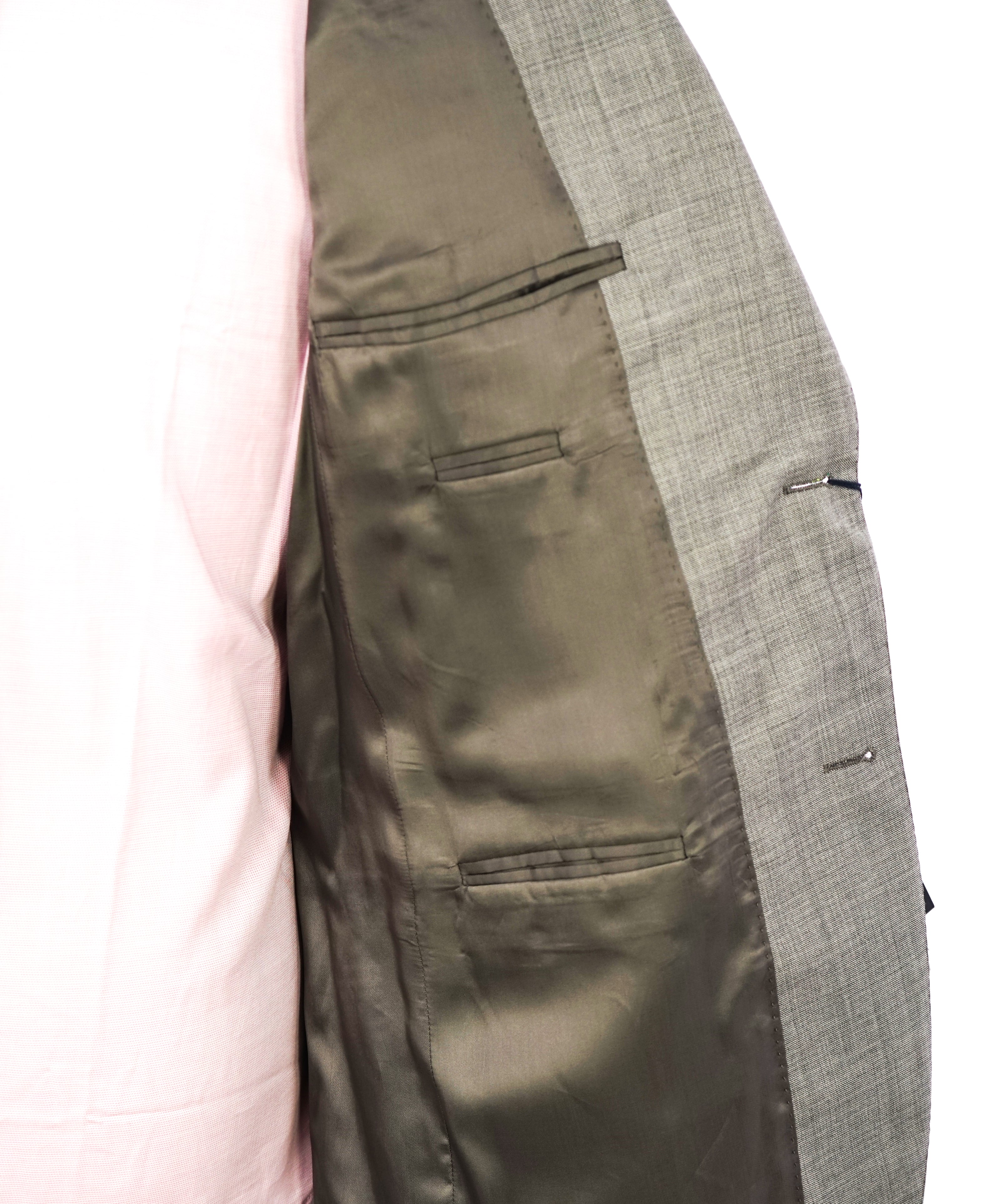 ERMENEGILDO ZEGNA - "Classic" SAKS FIFTH AVENUE Gray Textured Suit - 40R