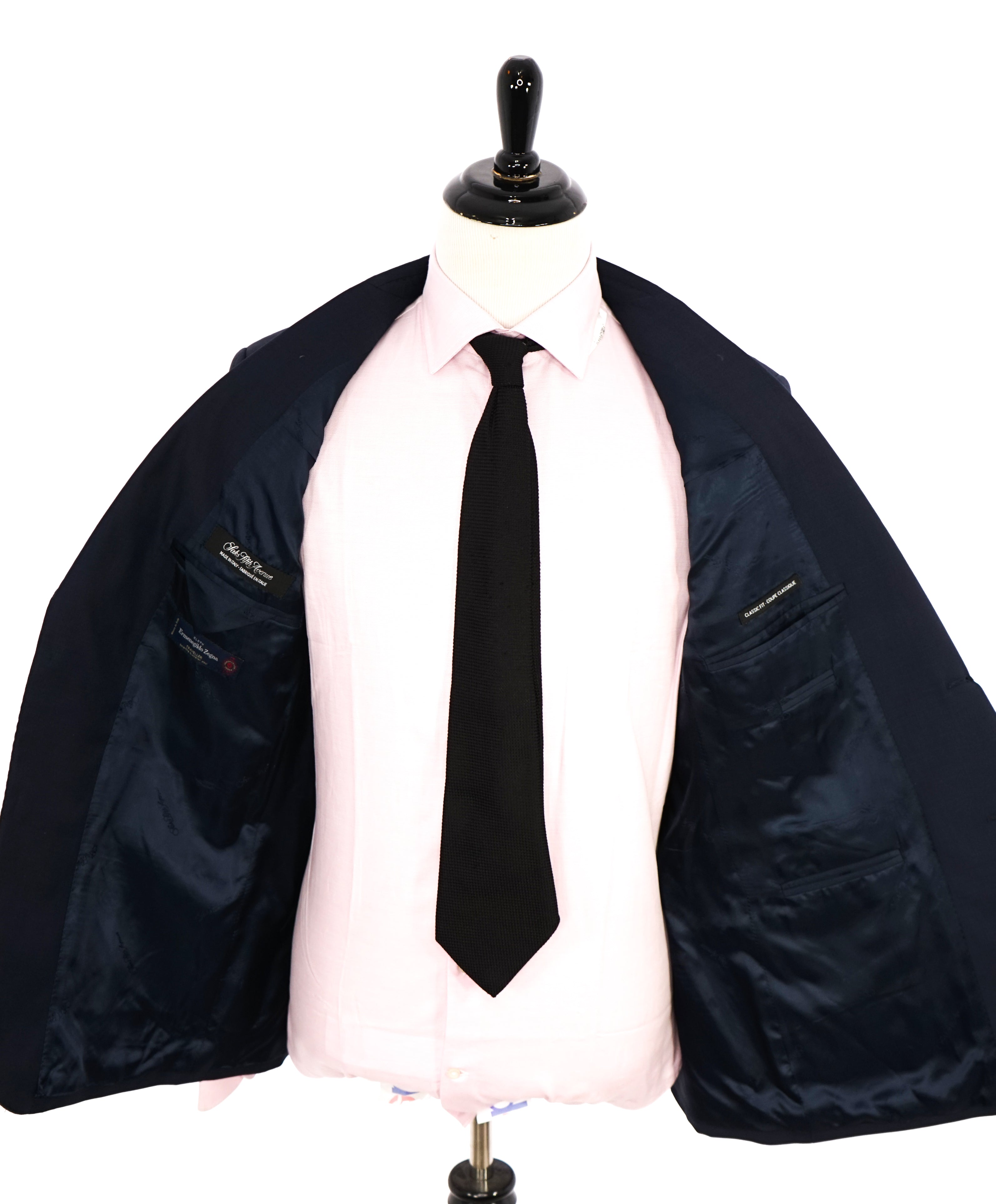 ERMENEGILDO ZEGNA - By SAKS FIFTH AVENUE *TRAVELLER* "Classic" Medium Blue Suit - 42R