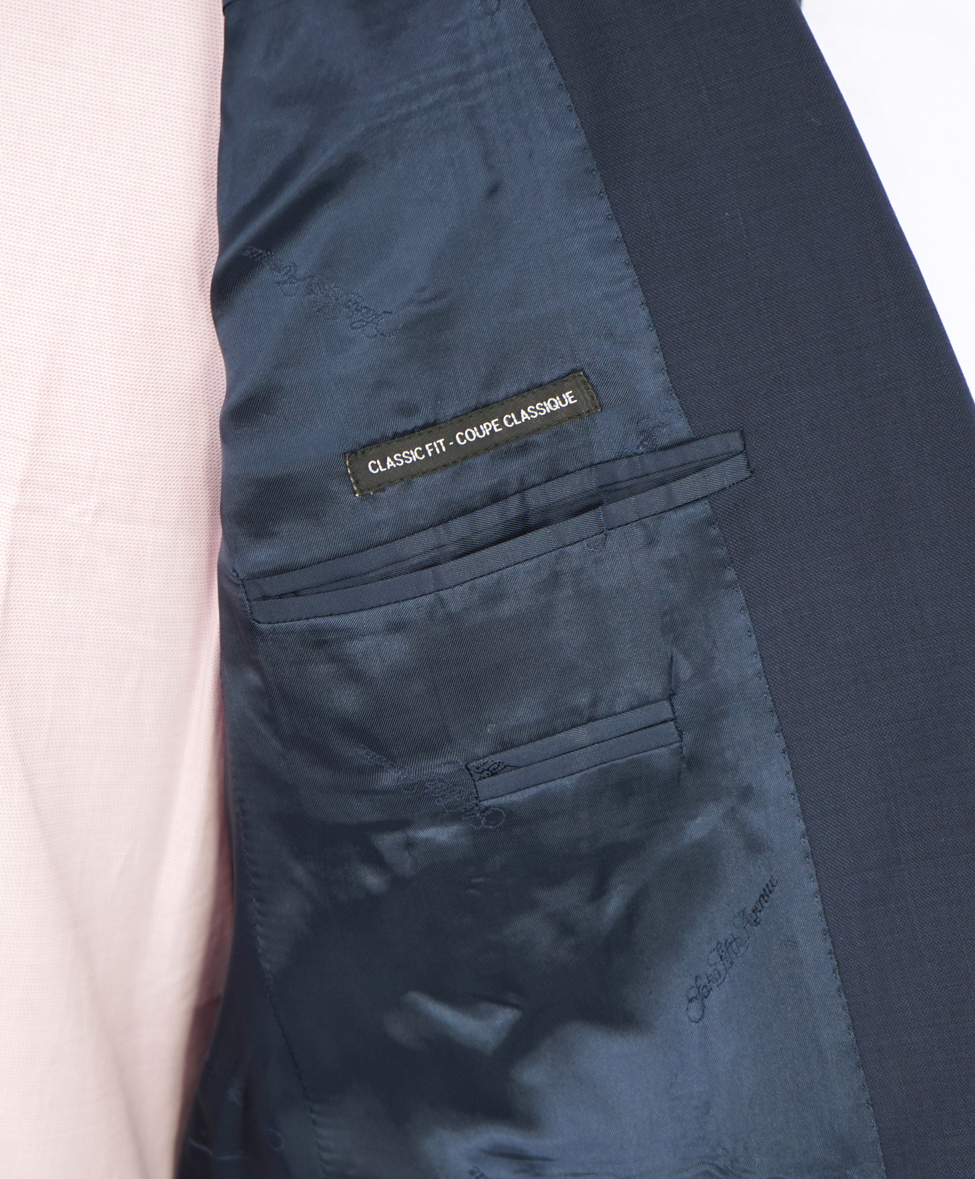 ERMENEGILDO ZEGNA - By SAKS FIFTH AVENUE *TRAVELLER* "Classic" Medium Blue Suit - 42R